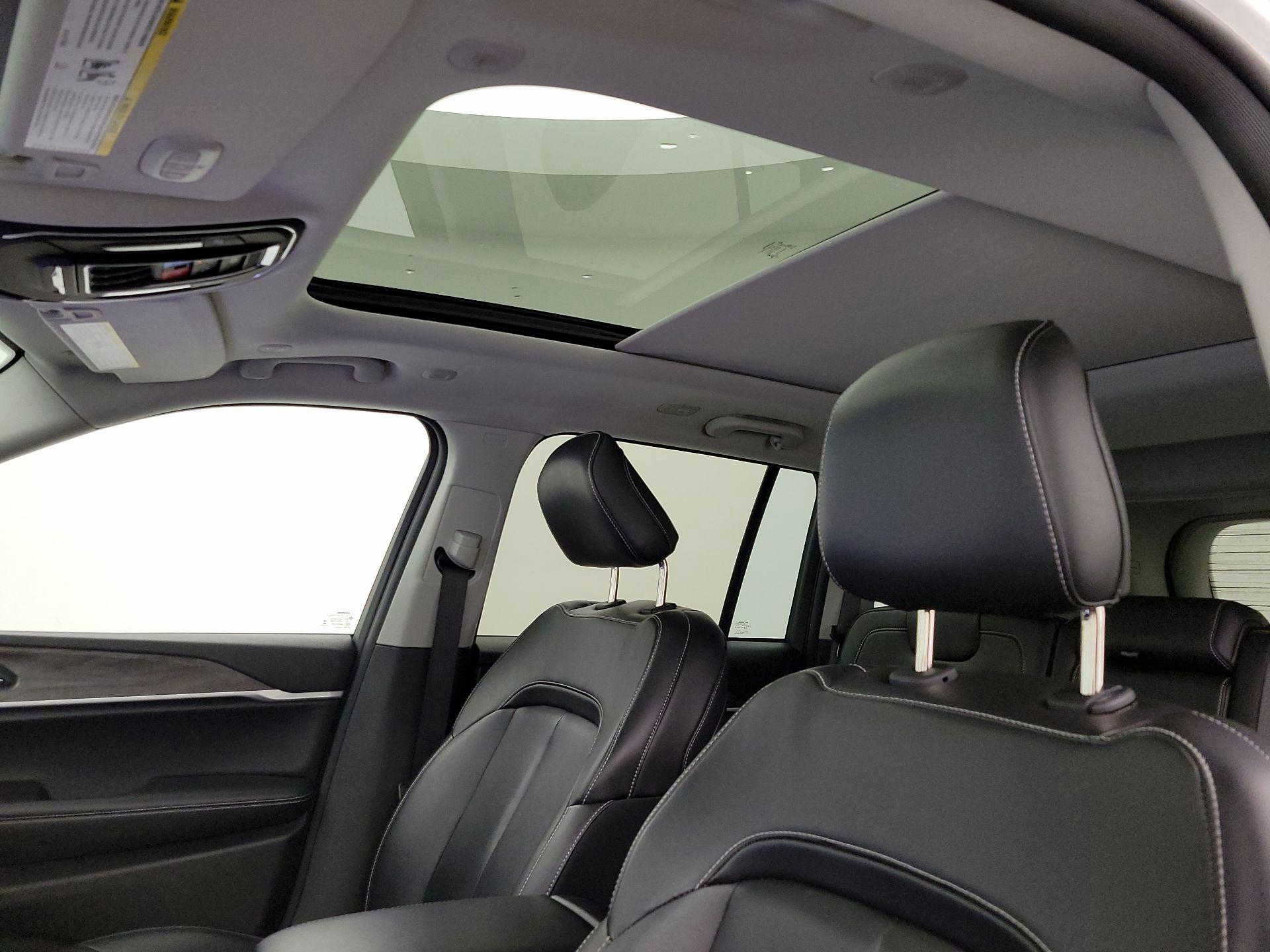 Thumbnail: 2022 Jeep Grand Cherokee - 20