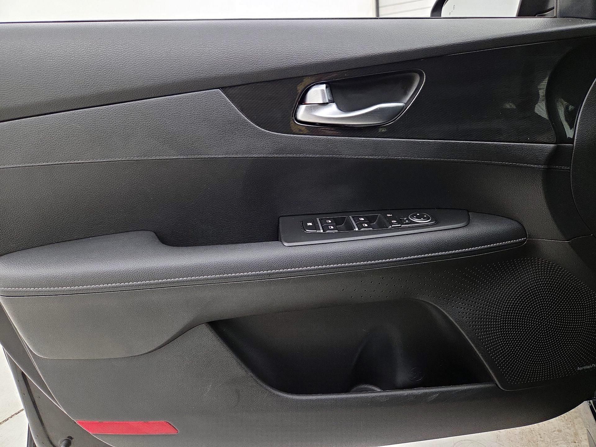 Thumbnail: 2023 Kia Forte - 12