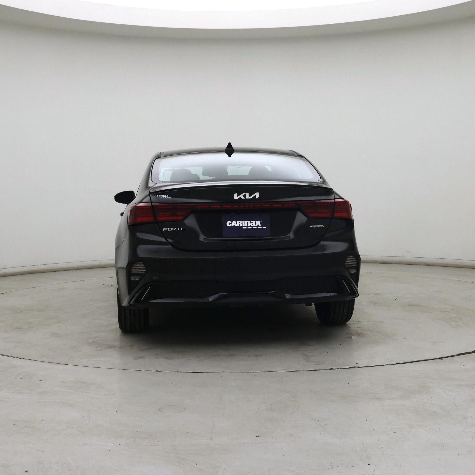 Thumbnail: 2023 Kia Forte - 6