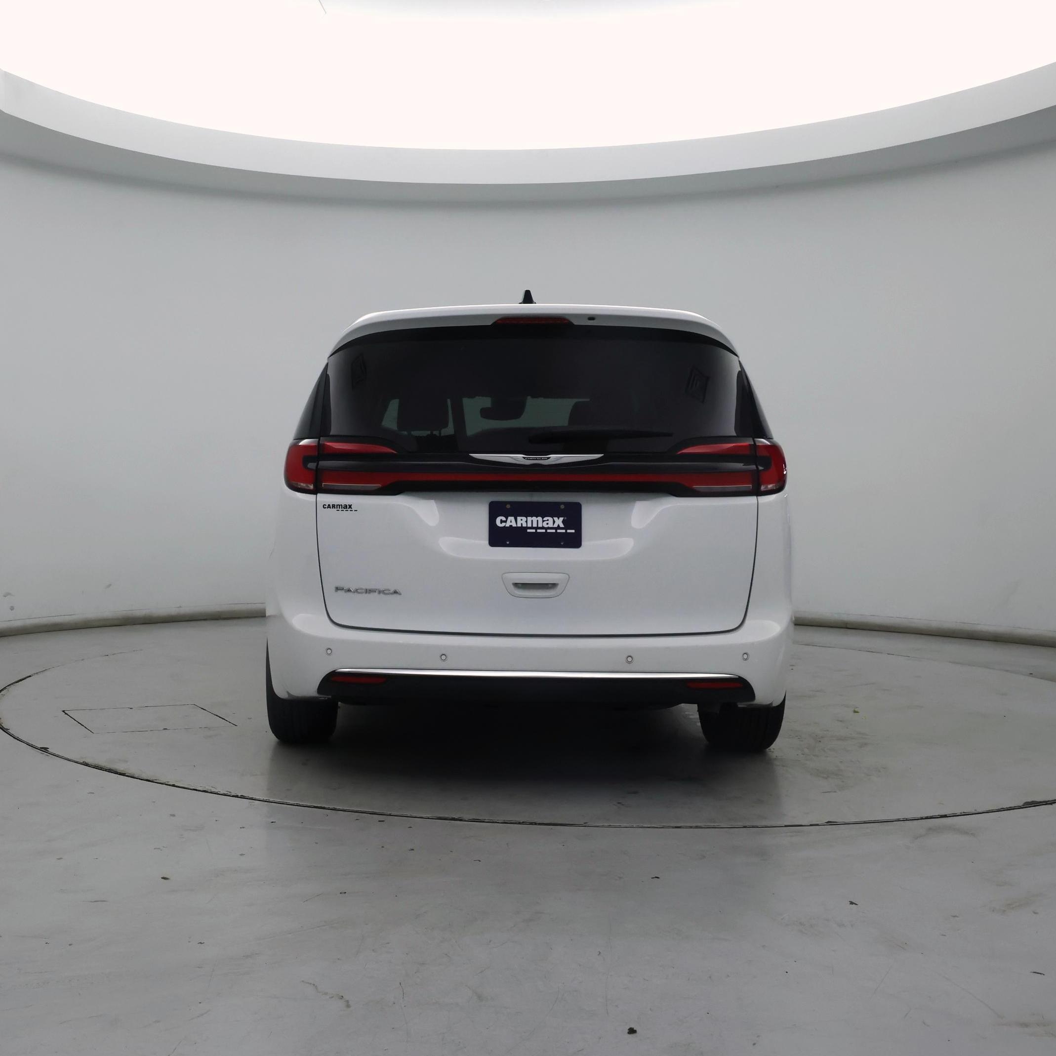 Thumbnail: 2024 Chrysler Pacifica - 6