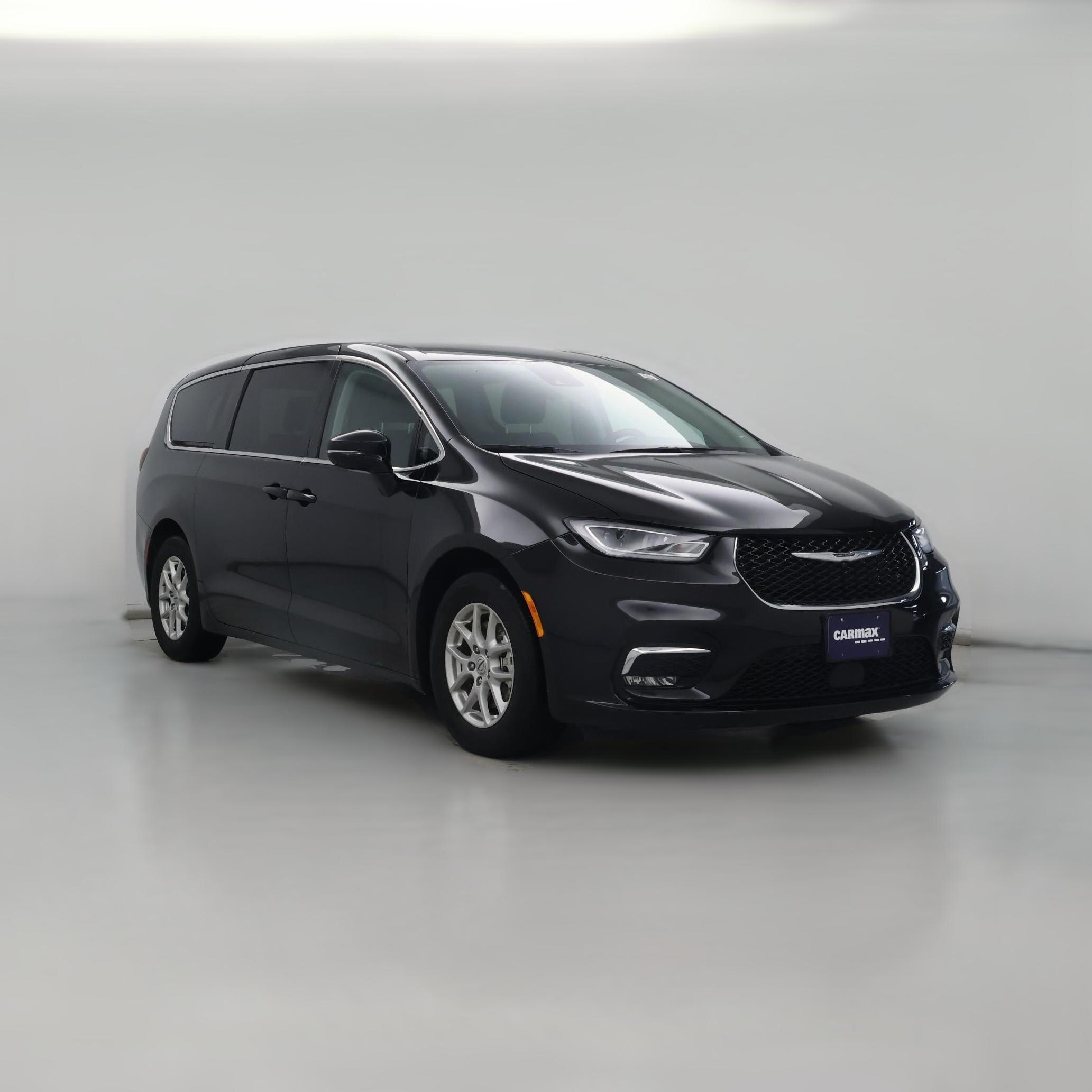 Thumbnail: 2024 Chrysler Pacifica - 1