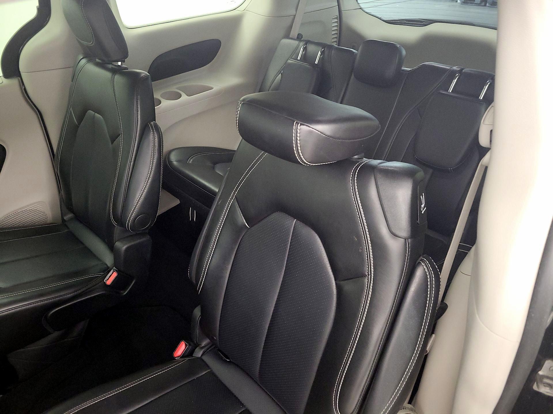 Thumbnail: 2024 Chrysler Pacifica - 20