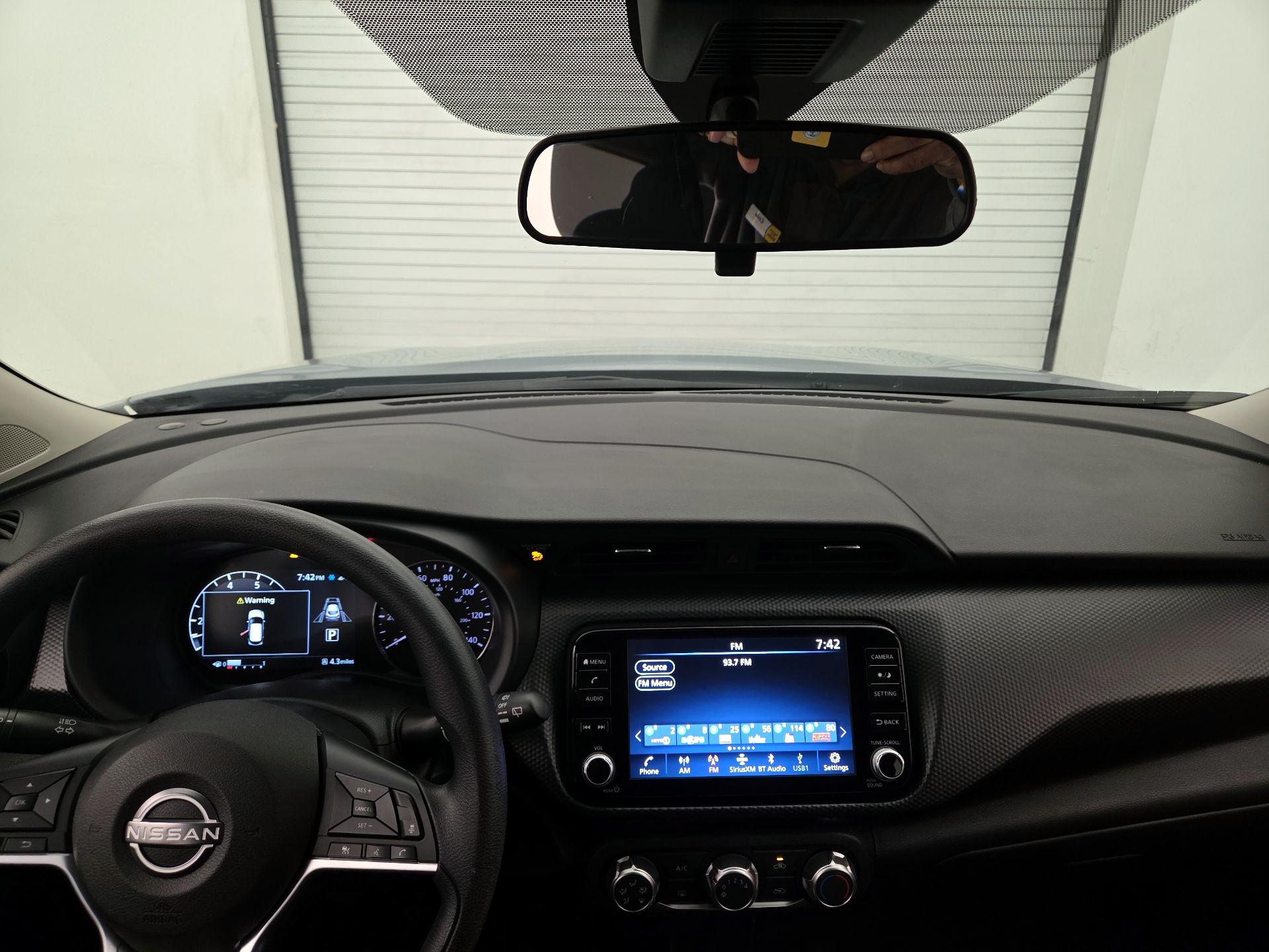 Thumbnail: 2023 Nissan Kicks - 9