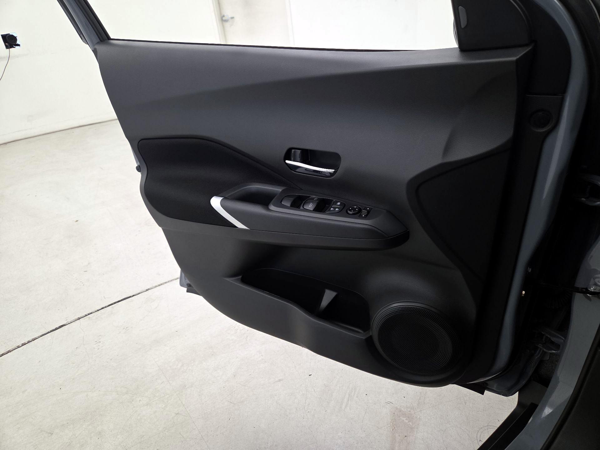 Thumbnail: 2023 Nissan Kicks - 12