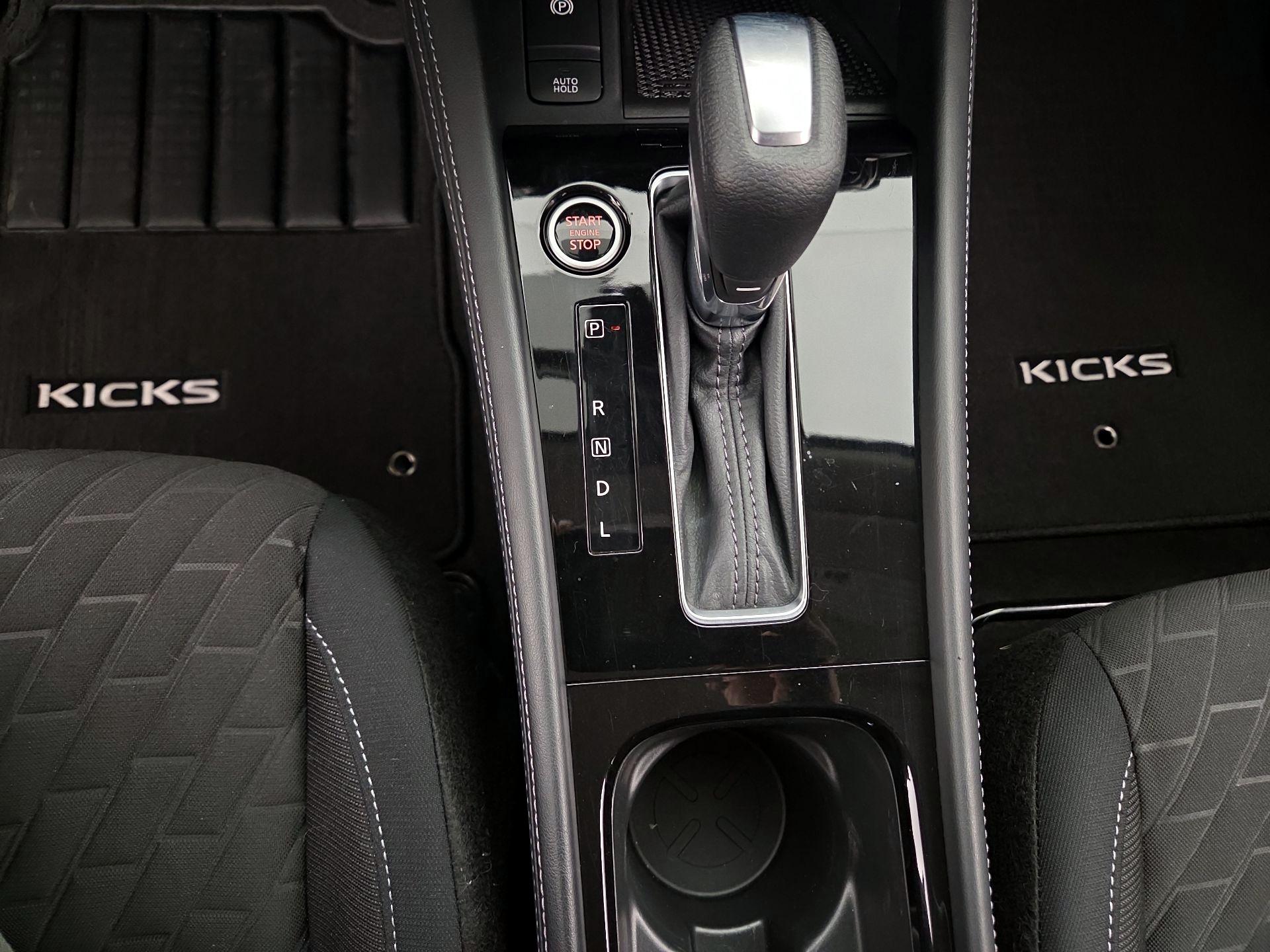 Thumbnail: 2023 Nissan Kicks - 17