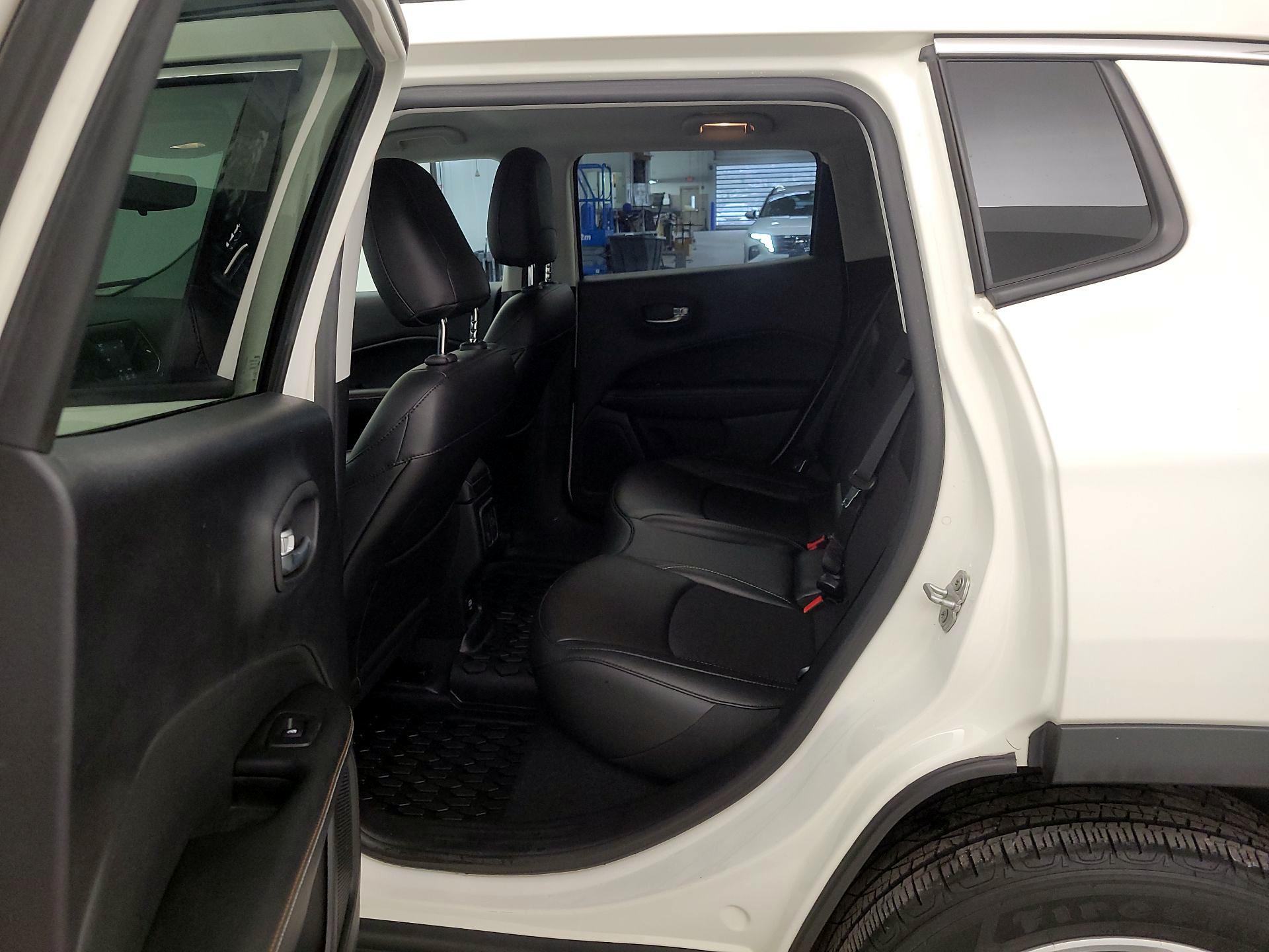 Thumbnail: 2021 Jeep Compass - 18