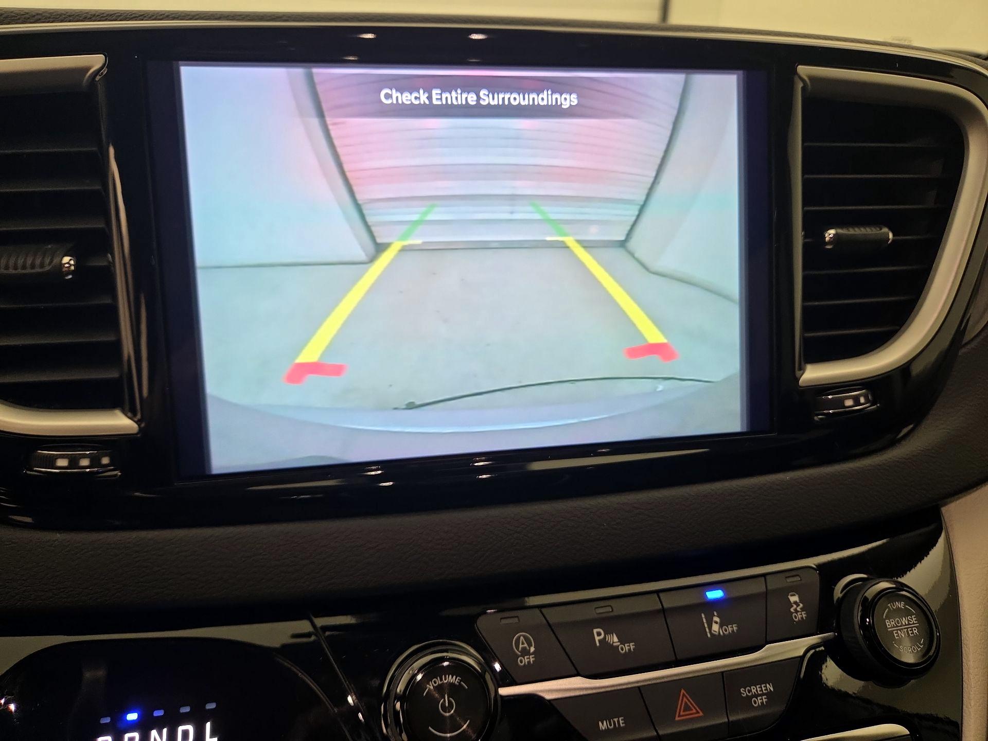 Thumbnail: 2024 Chrysler Pacifica - 14