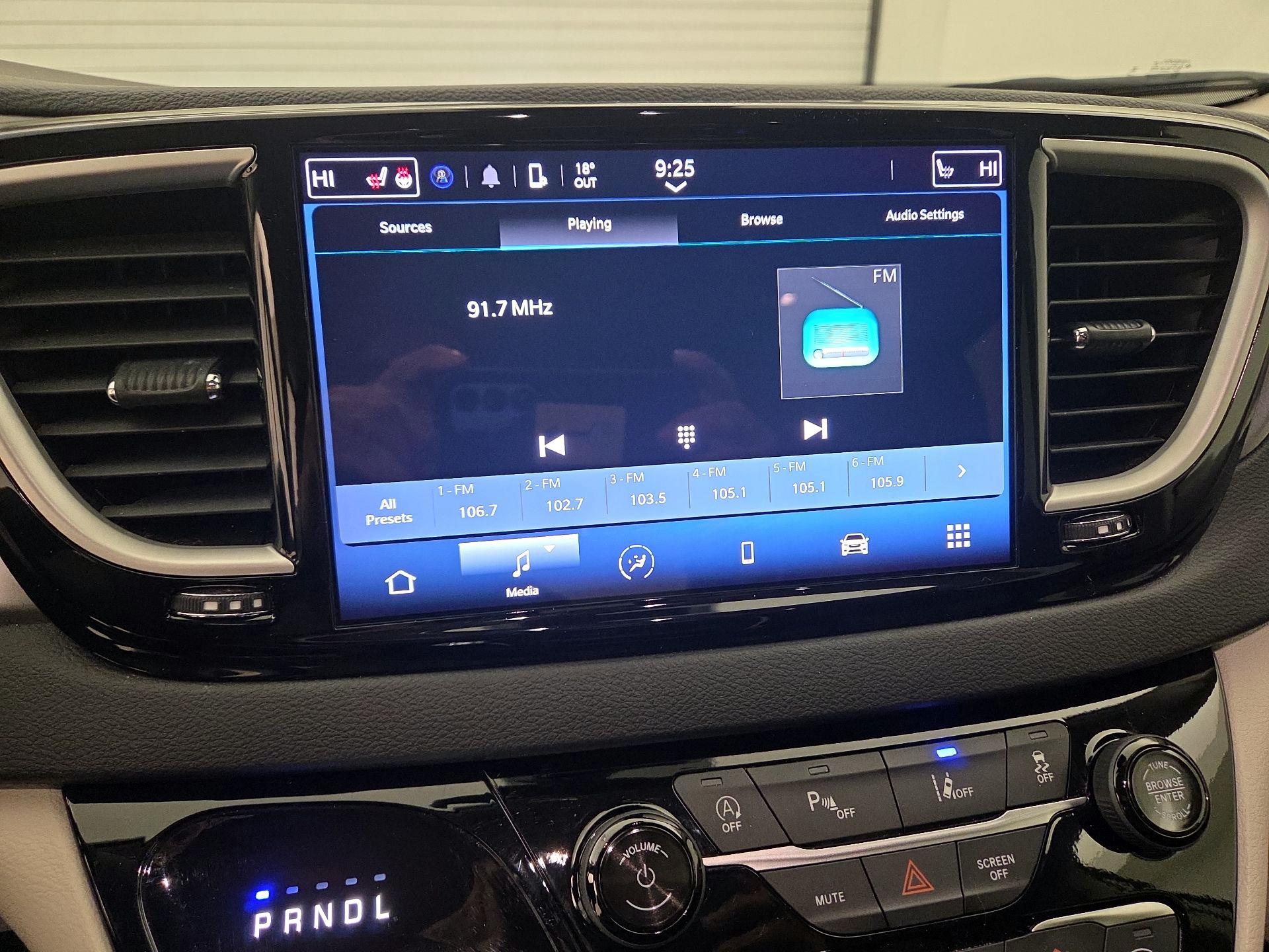 Thumbnail: 2024 Chrysler Pacifica - 15