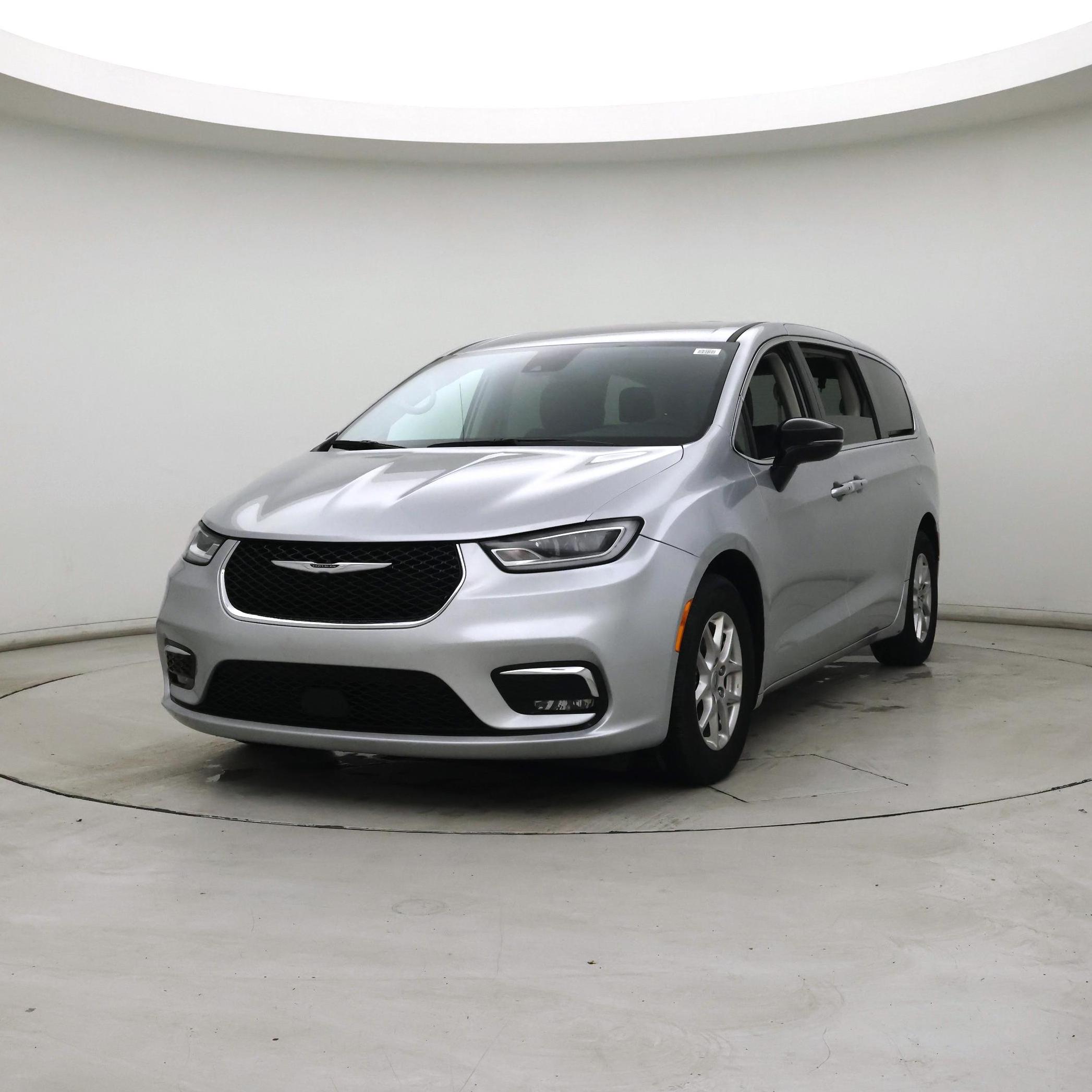 Thumbnail: 2024 Chrysler Pacifica - 4