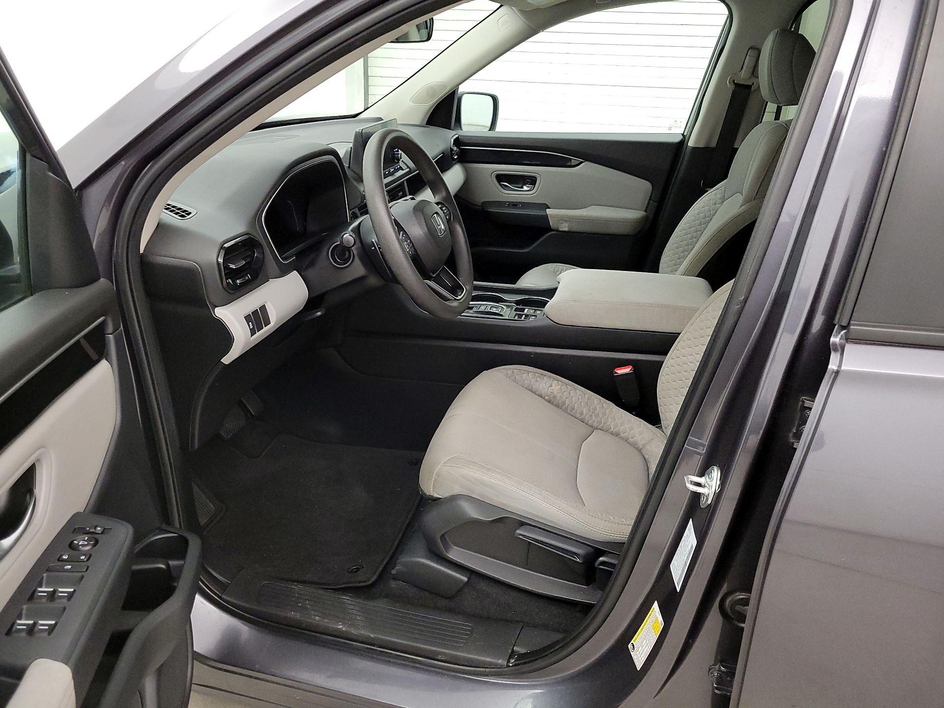 Thumbnail: 2023 Honda Pilot - 11