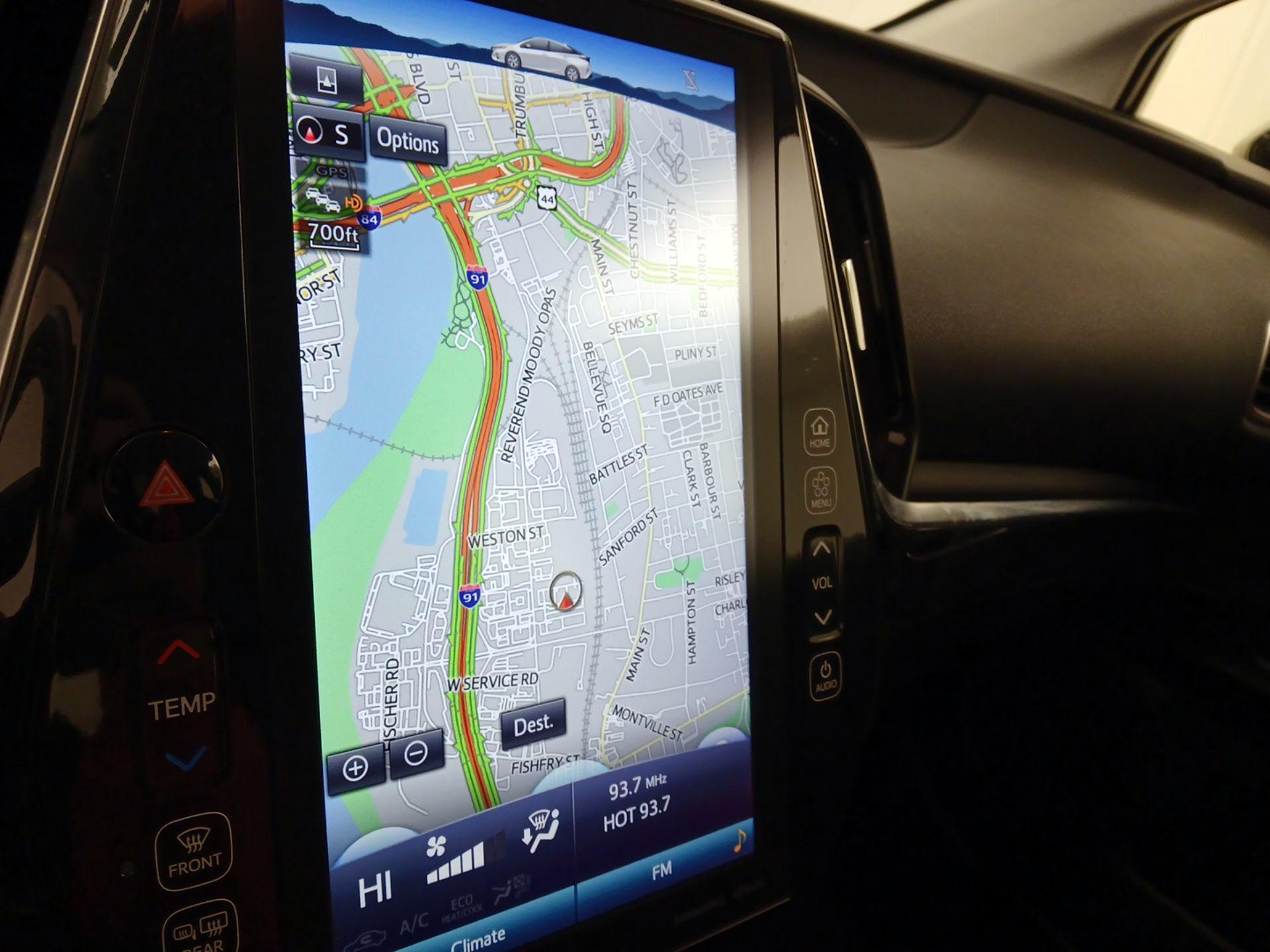 Thumbnail: 2022 Toyota Prius Prime - 14