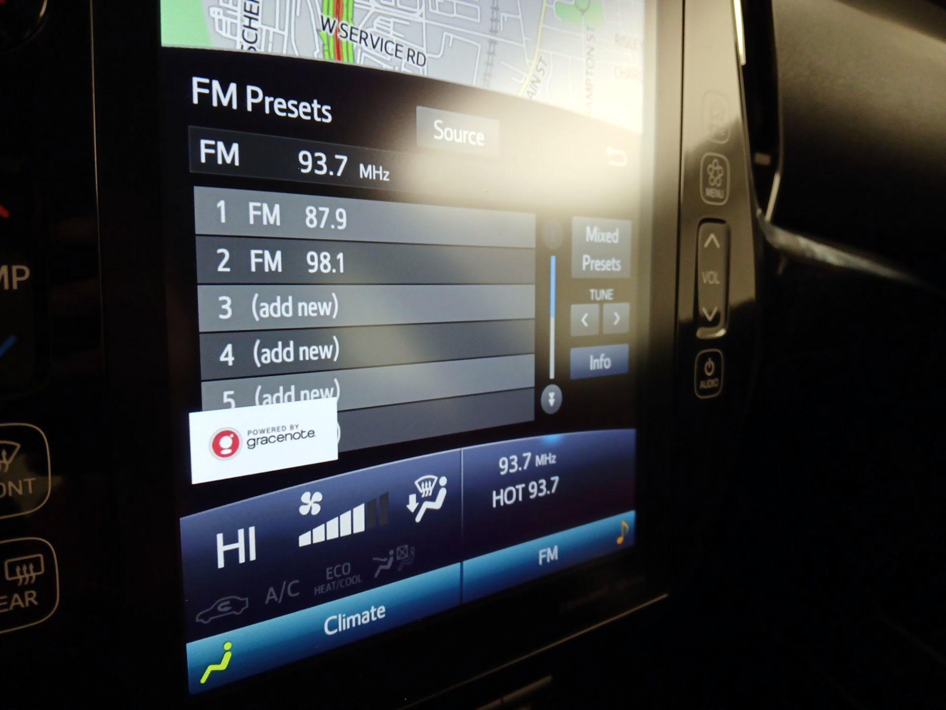 Thumbnail: 2022 Toyota Prius Prime - 16