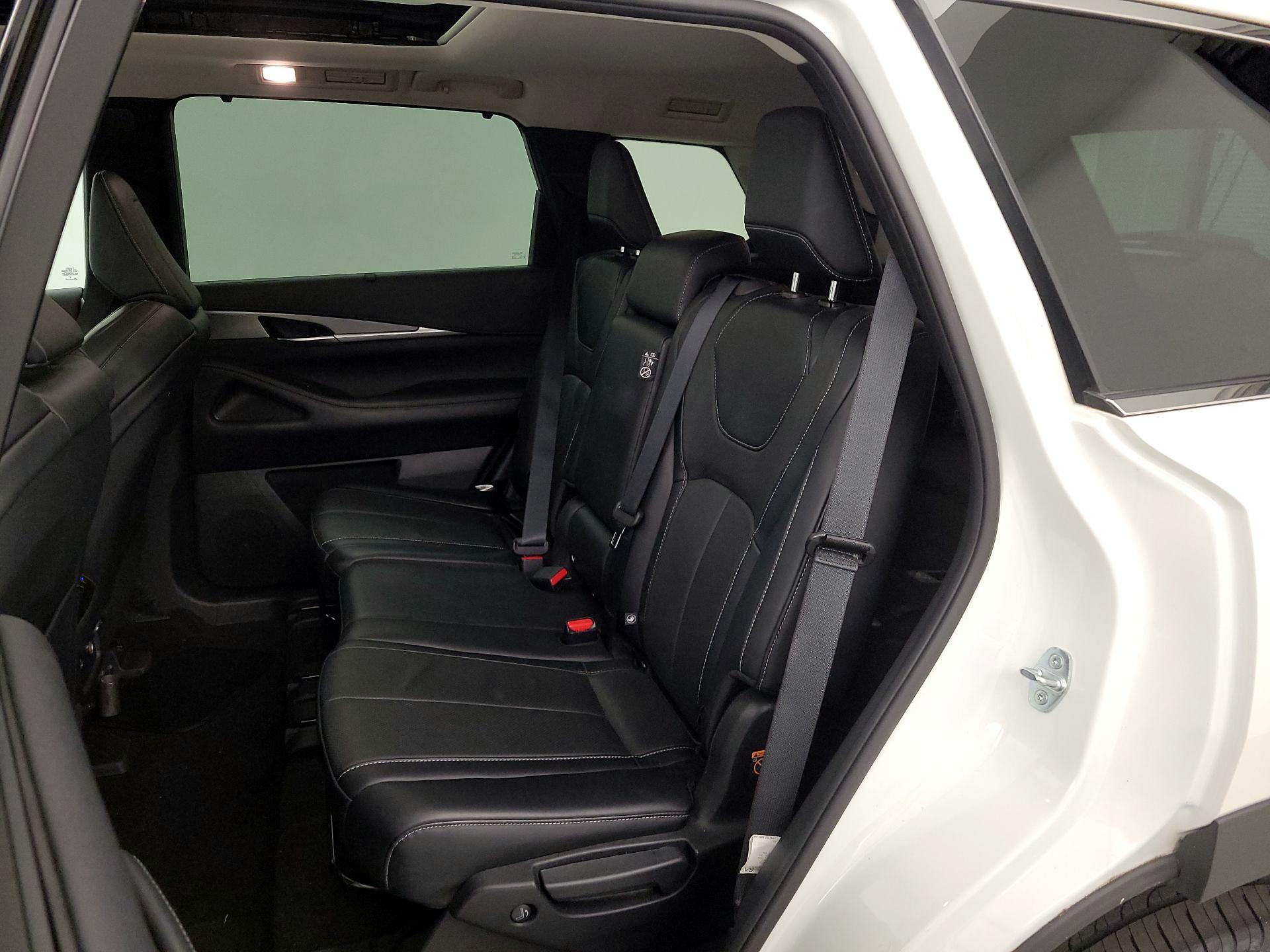 Thumbnail: 2023 INFINITI QX60 - 20