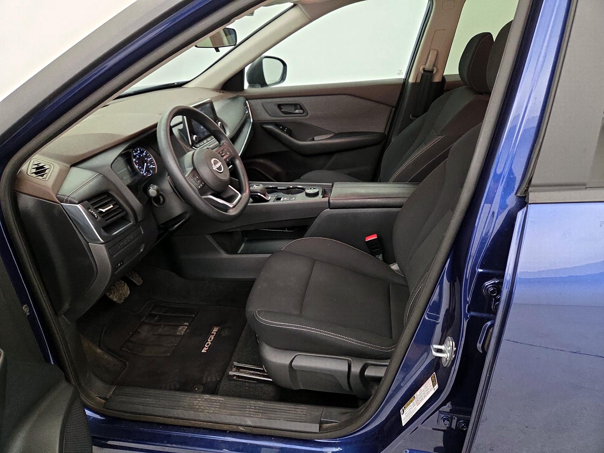 Thumbnail: 2023 Nissan Rogue - 11