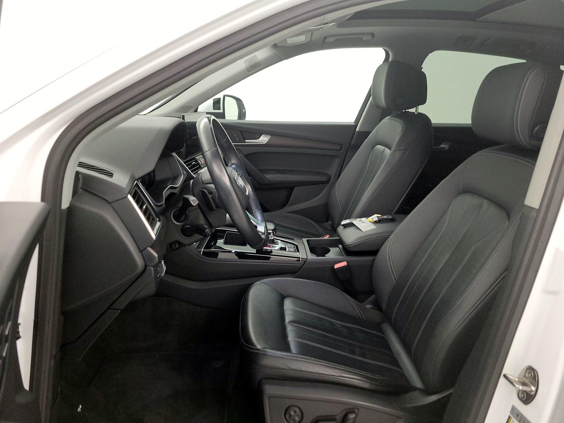 Thumbnail: 2023 Audi Q5 - 11