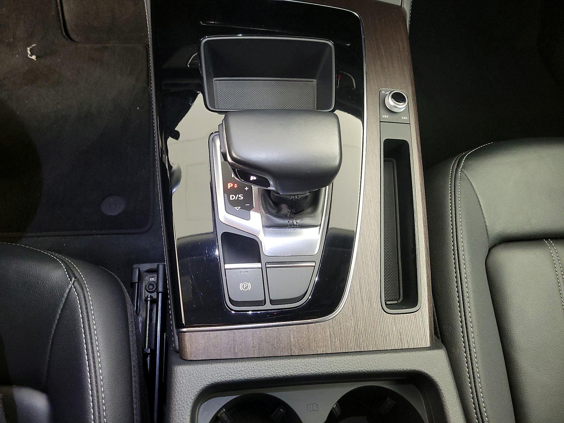 Thumbnail: 2023 Audi Q5 - 18