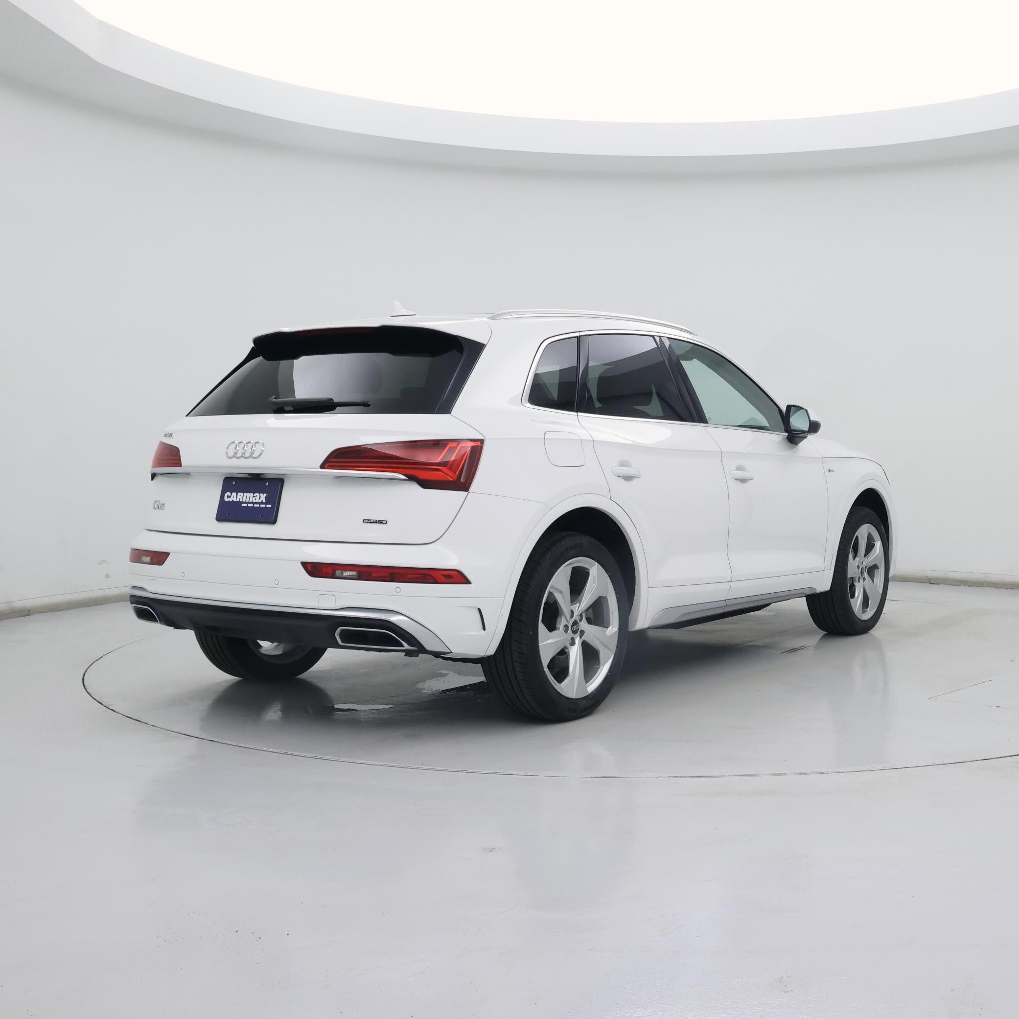 Thumbnail: 2023 Audi Q5 - 8