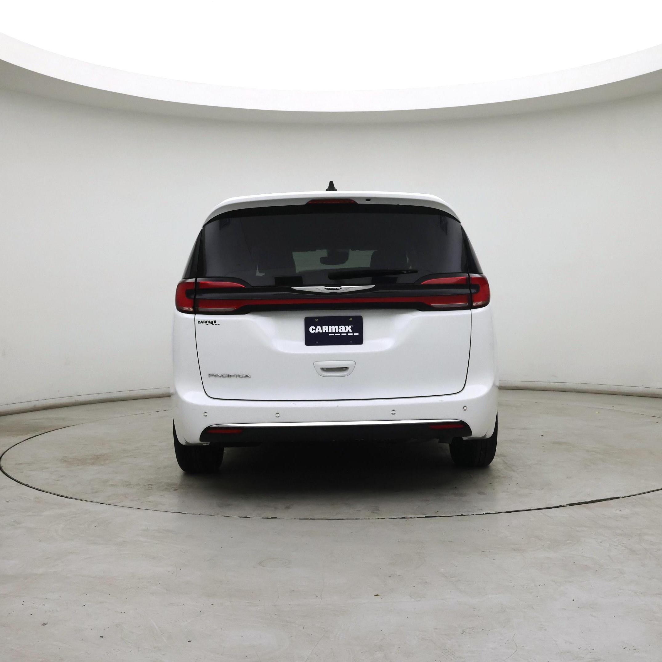 Thumbnail: 2024 Chrysler Pacifica - 6