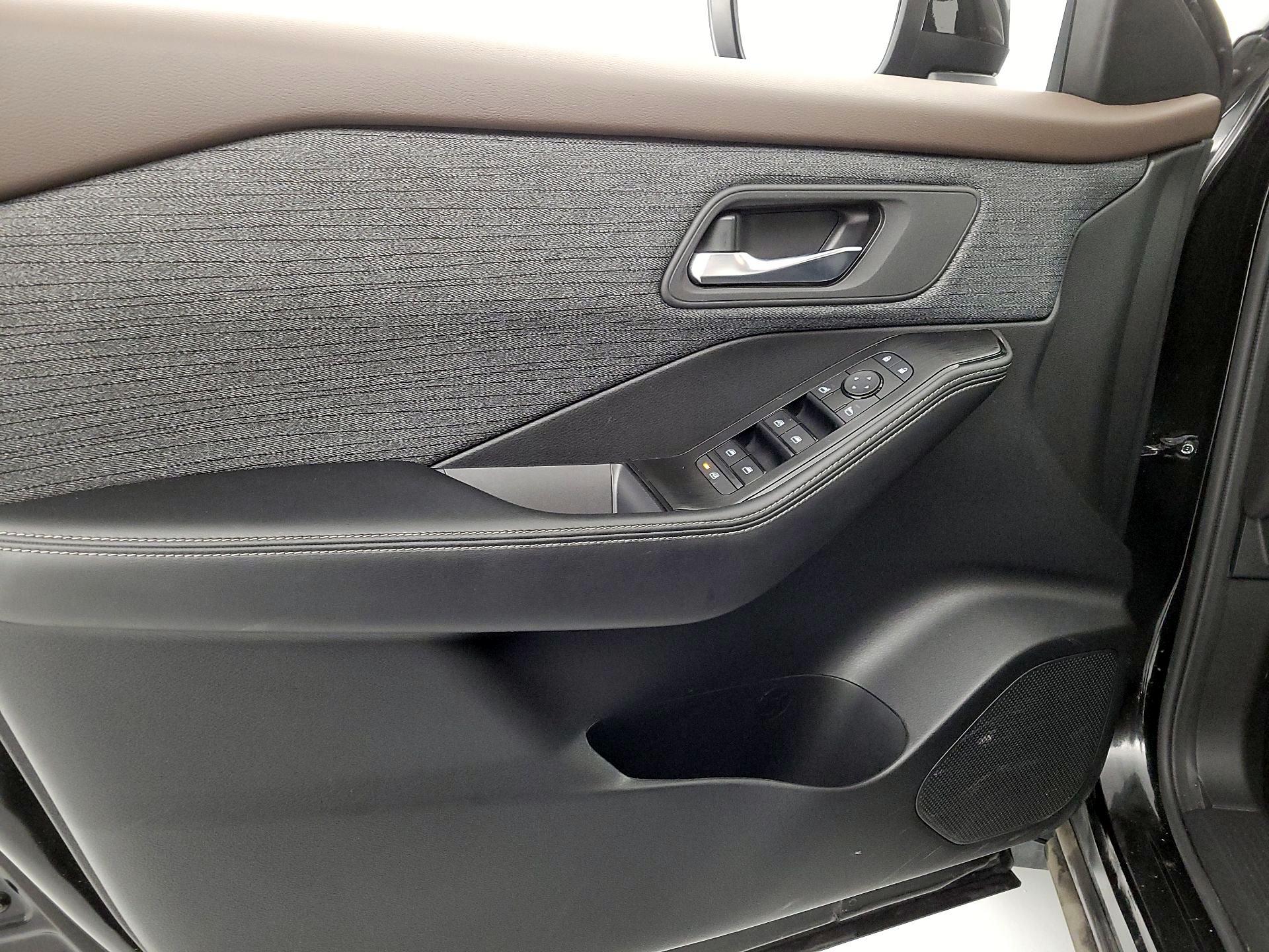 Thumbnail: 2023 Nissan Rogue - 12