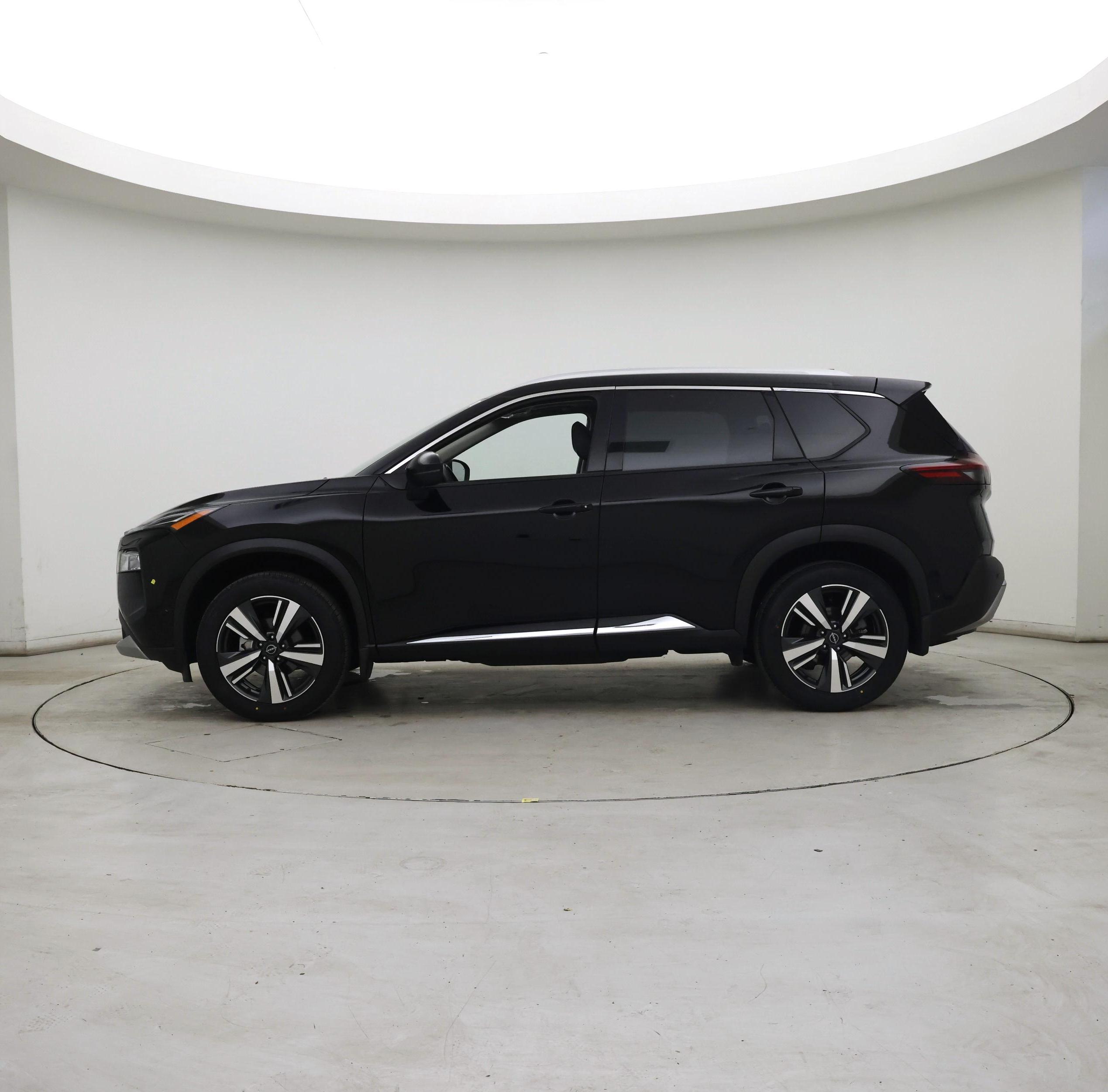 Thumbnail: 2023 Nissan Rogue - 3