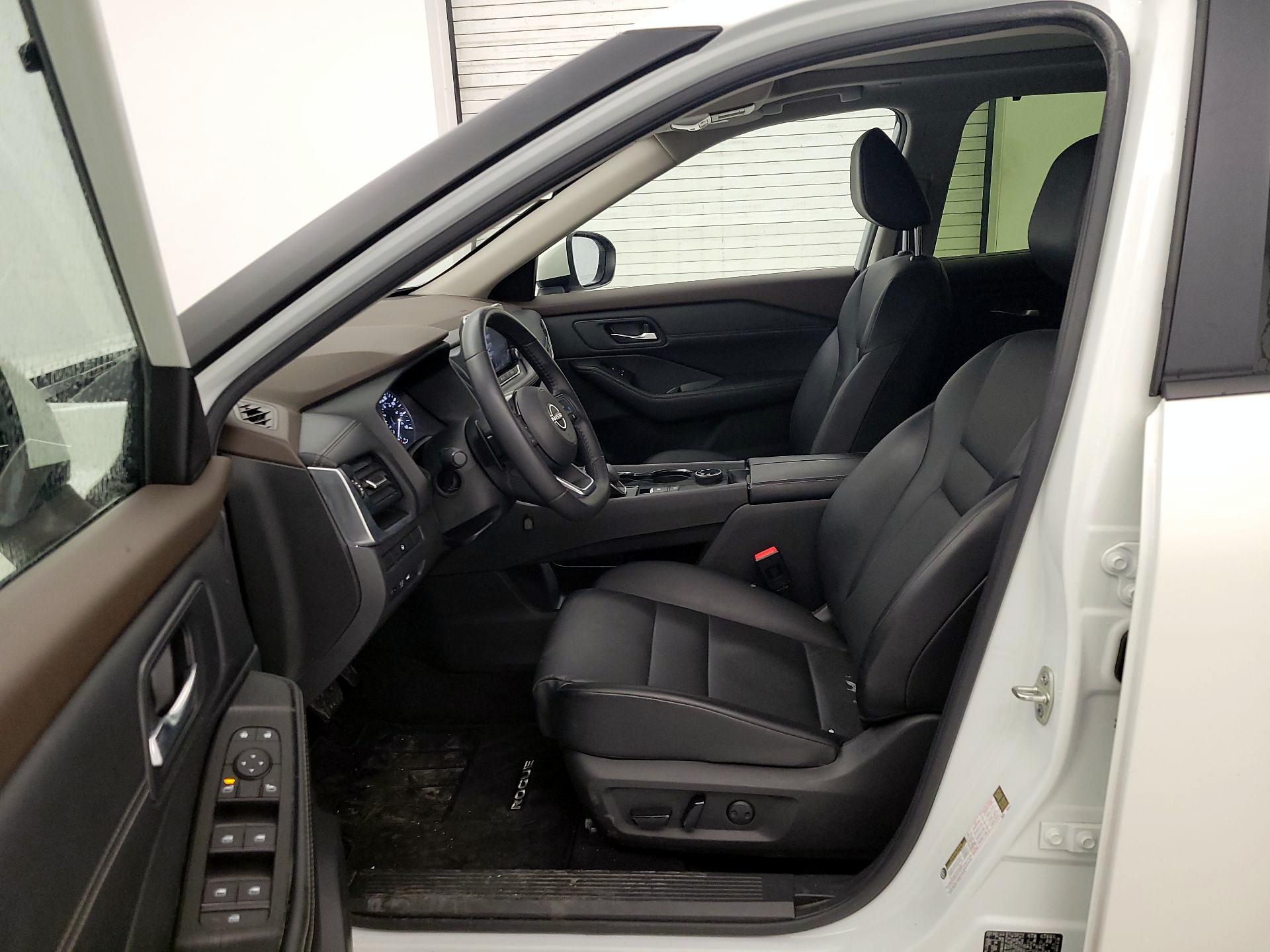 Thumbnail: 2023 Nissan Rogue - 11