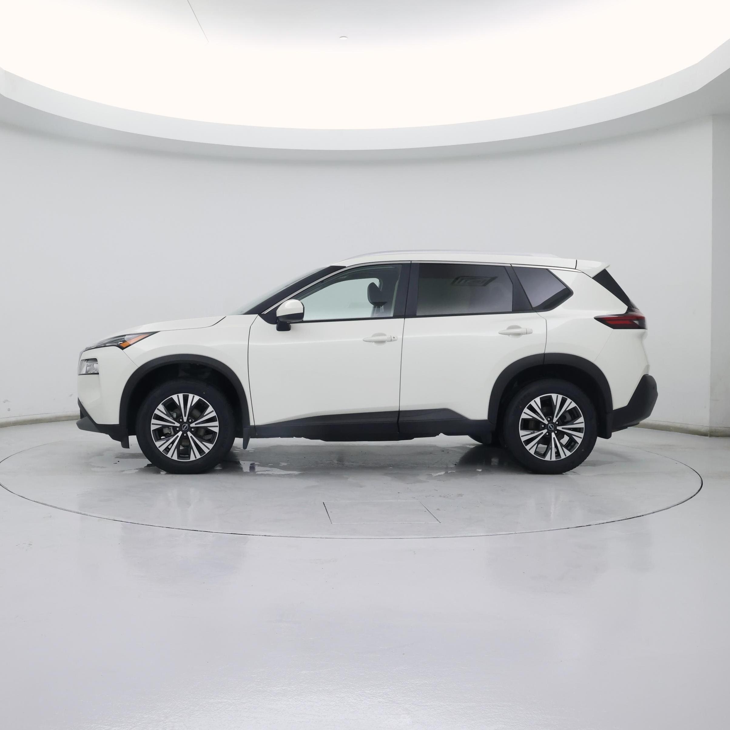 Thumbnail: 2023 Nissan Rogue - 3