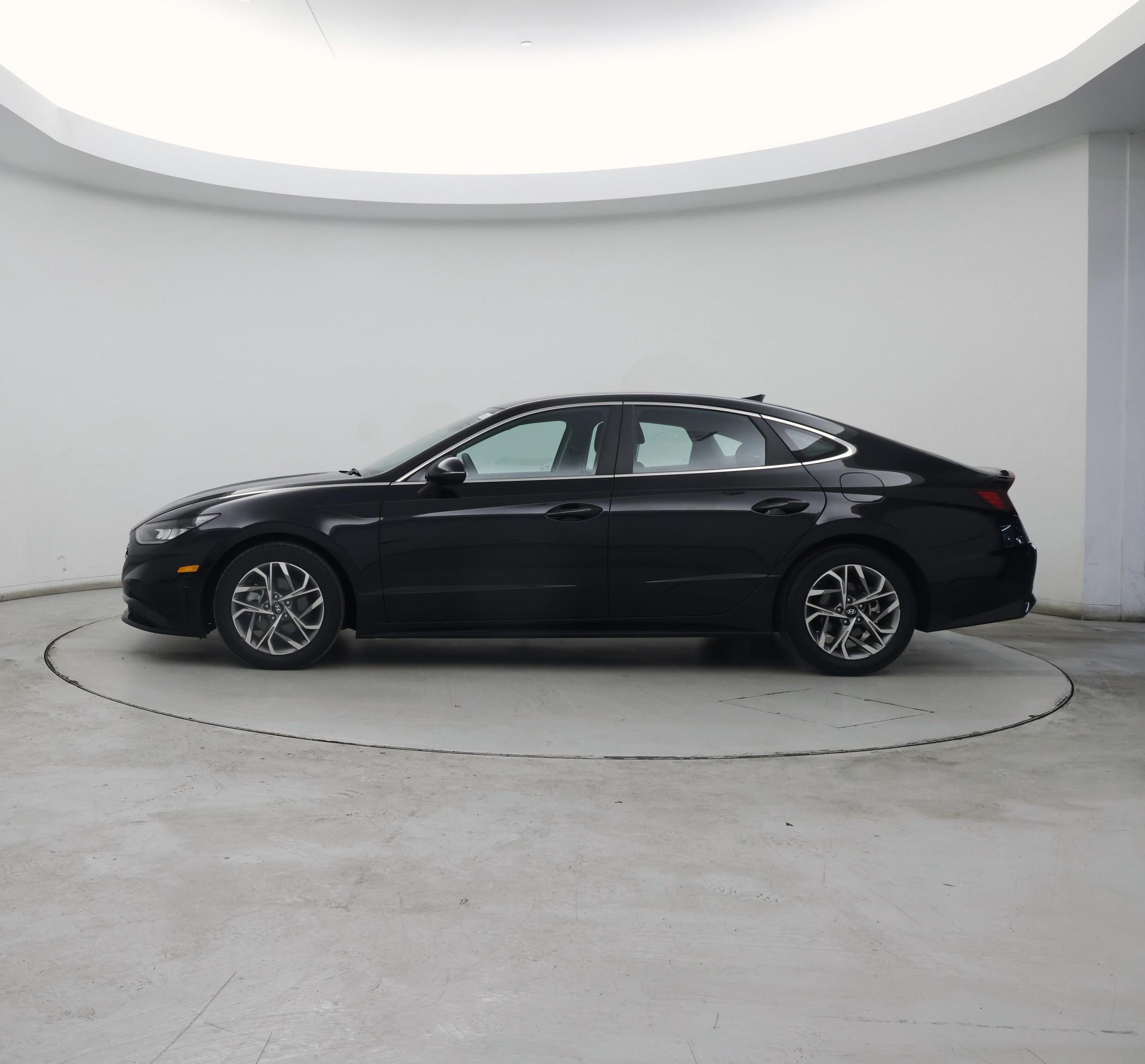 Thumbnail: 2022 Hyundai Sonata - 3