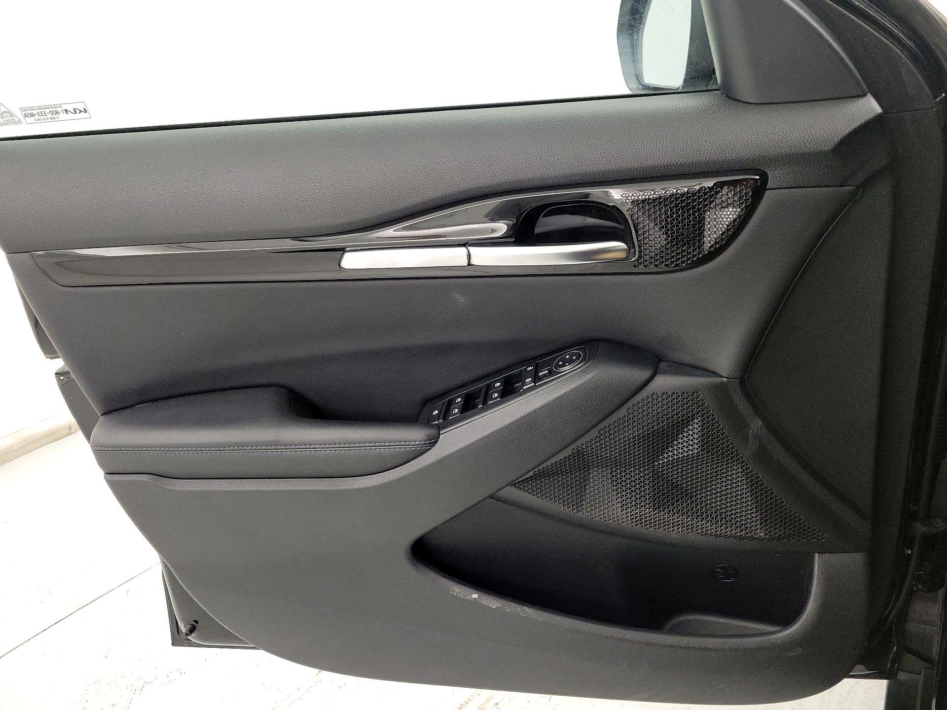 Thumbnail: 2023 Kia Seltos - 12