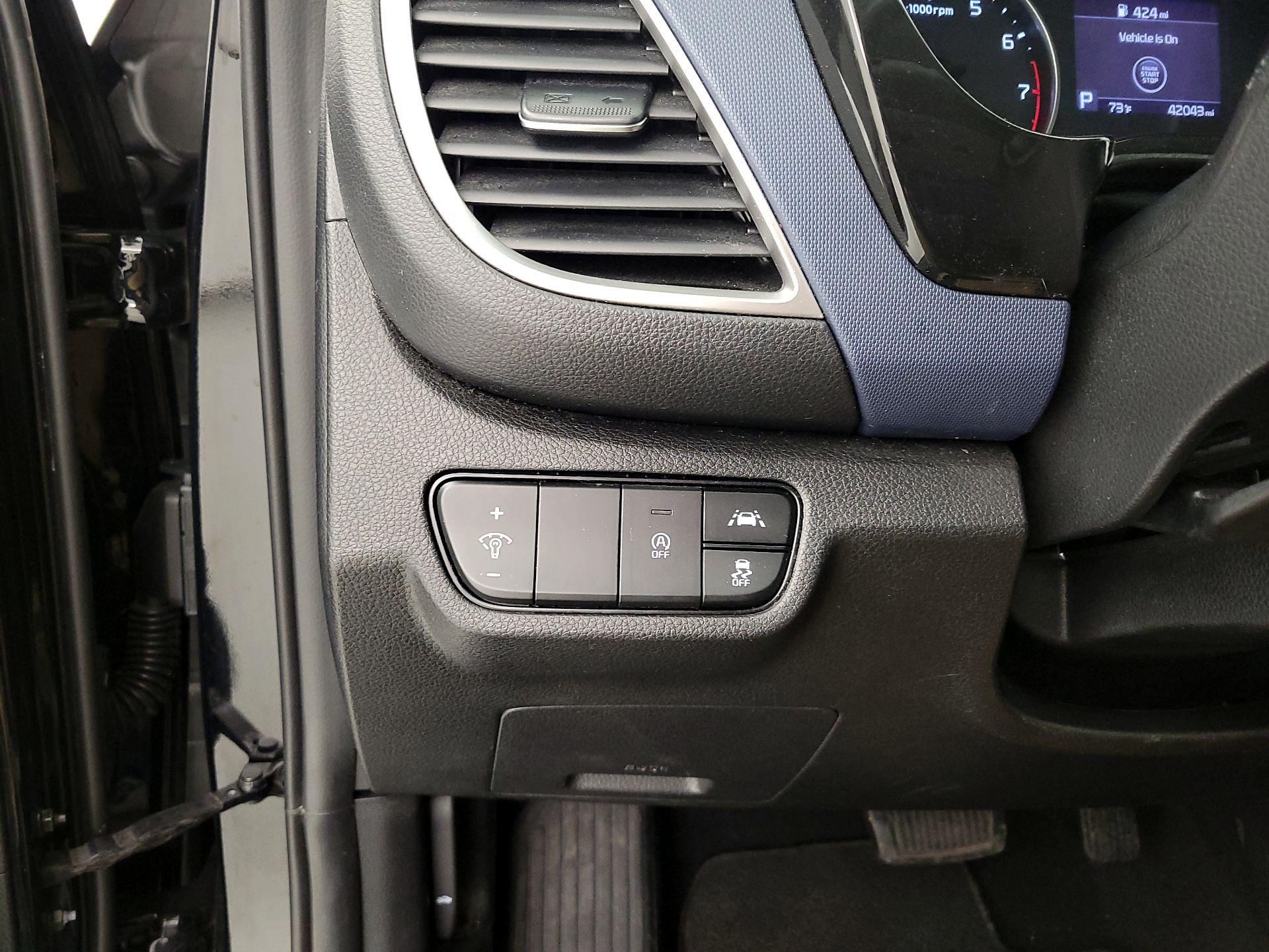 Thumbnail: 2023 Kia Seltos - 13