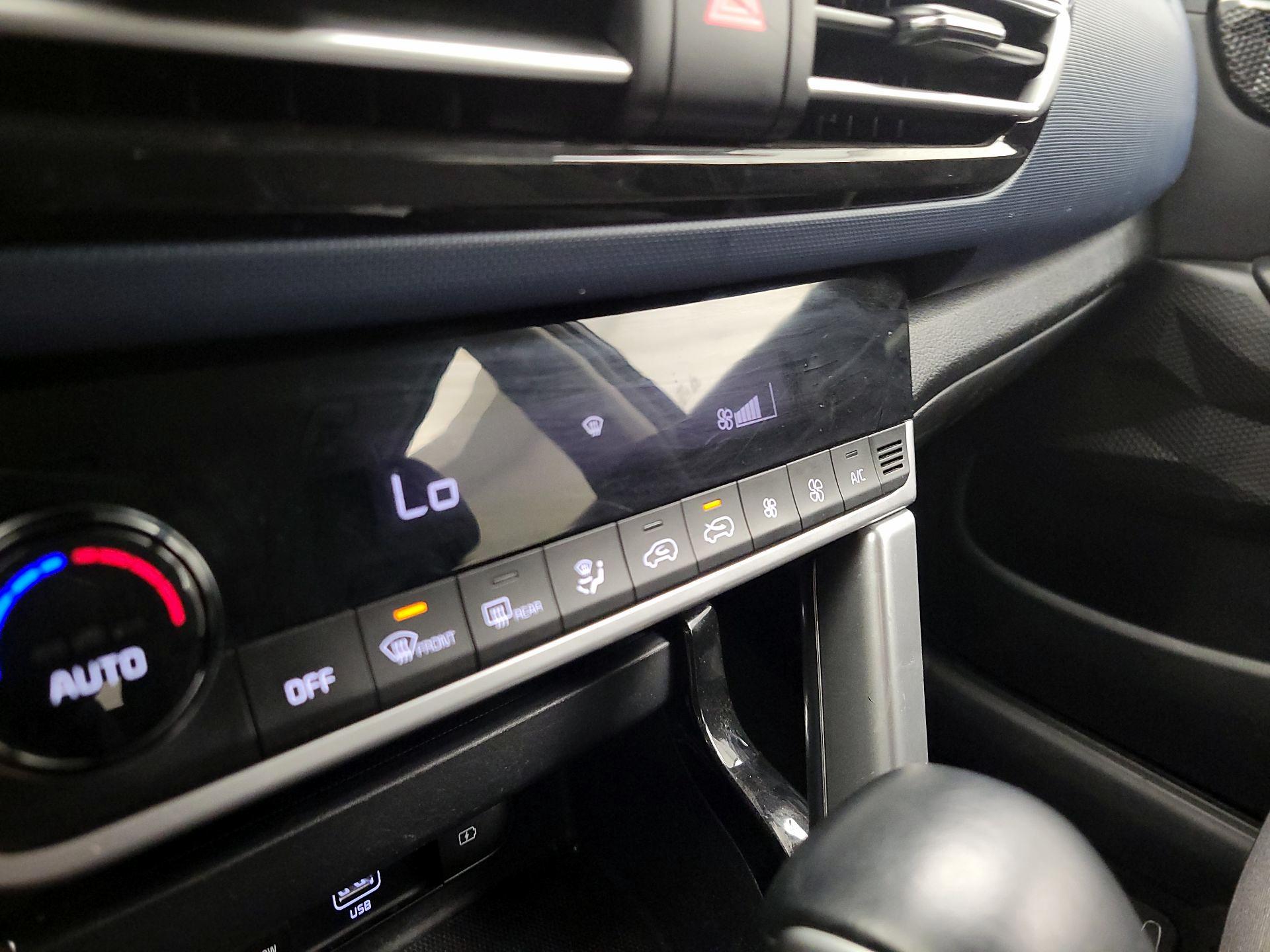 Thumbnail: 2023 Kia Seltos - 16