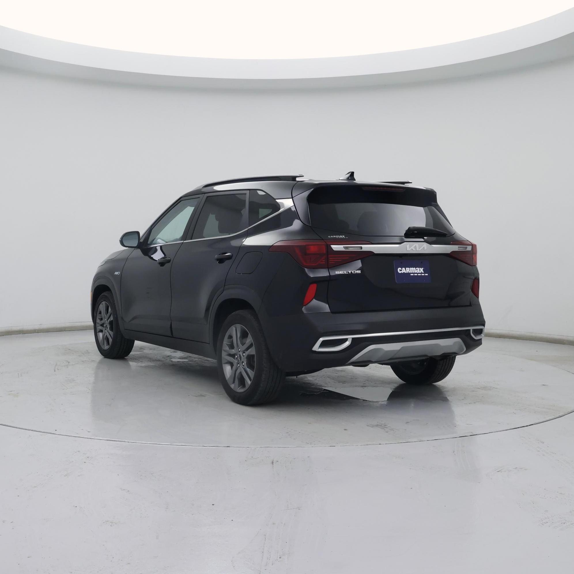 Thumbnail: 2023 Kia Seltos - 2