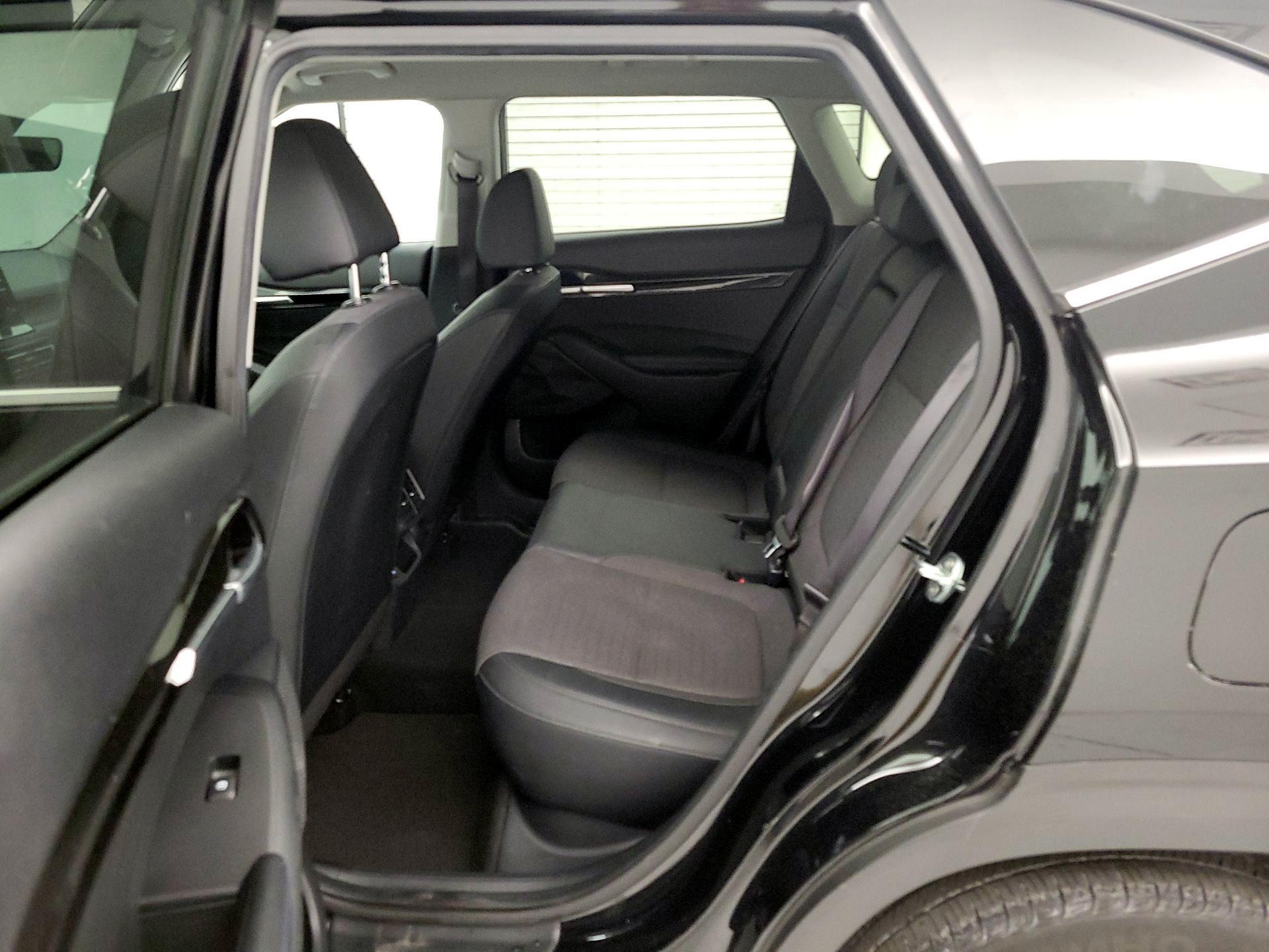 Thumbnail: 2023 Kia Seltos - 19