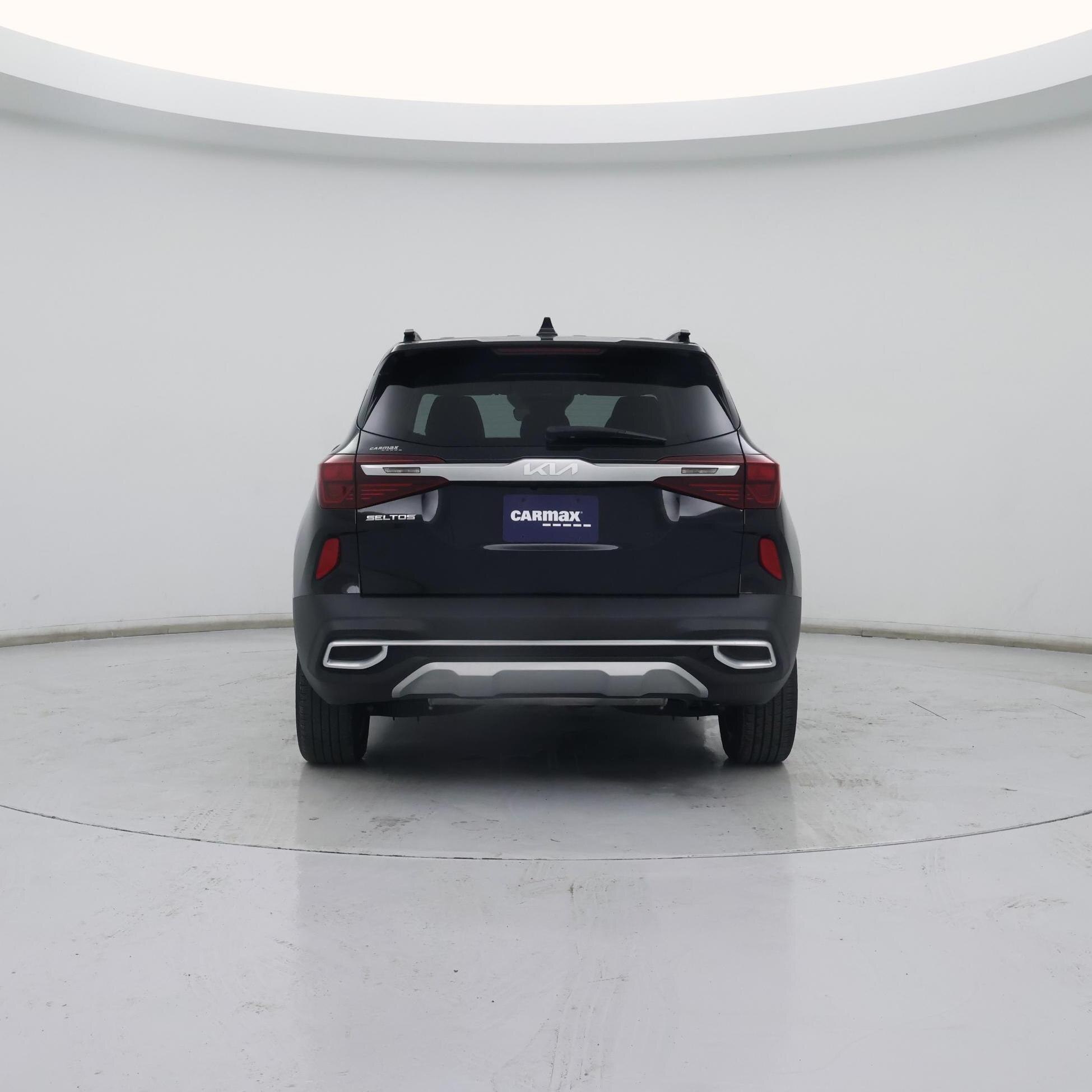 Thumbnail: 2023 Kia Seltos - 6