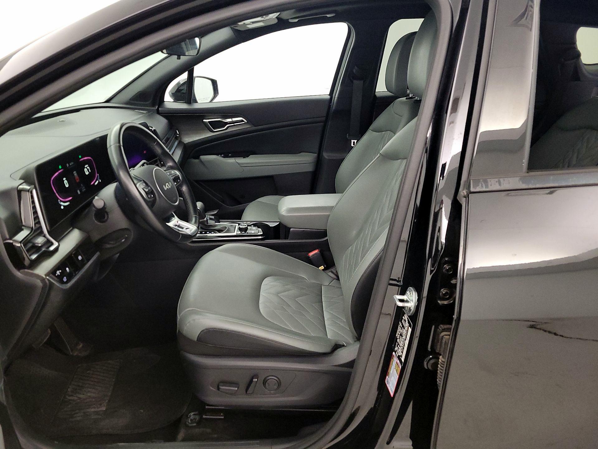 Thumbnail: 2023 Kia Sportage - 11