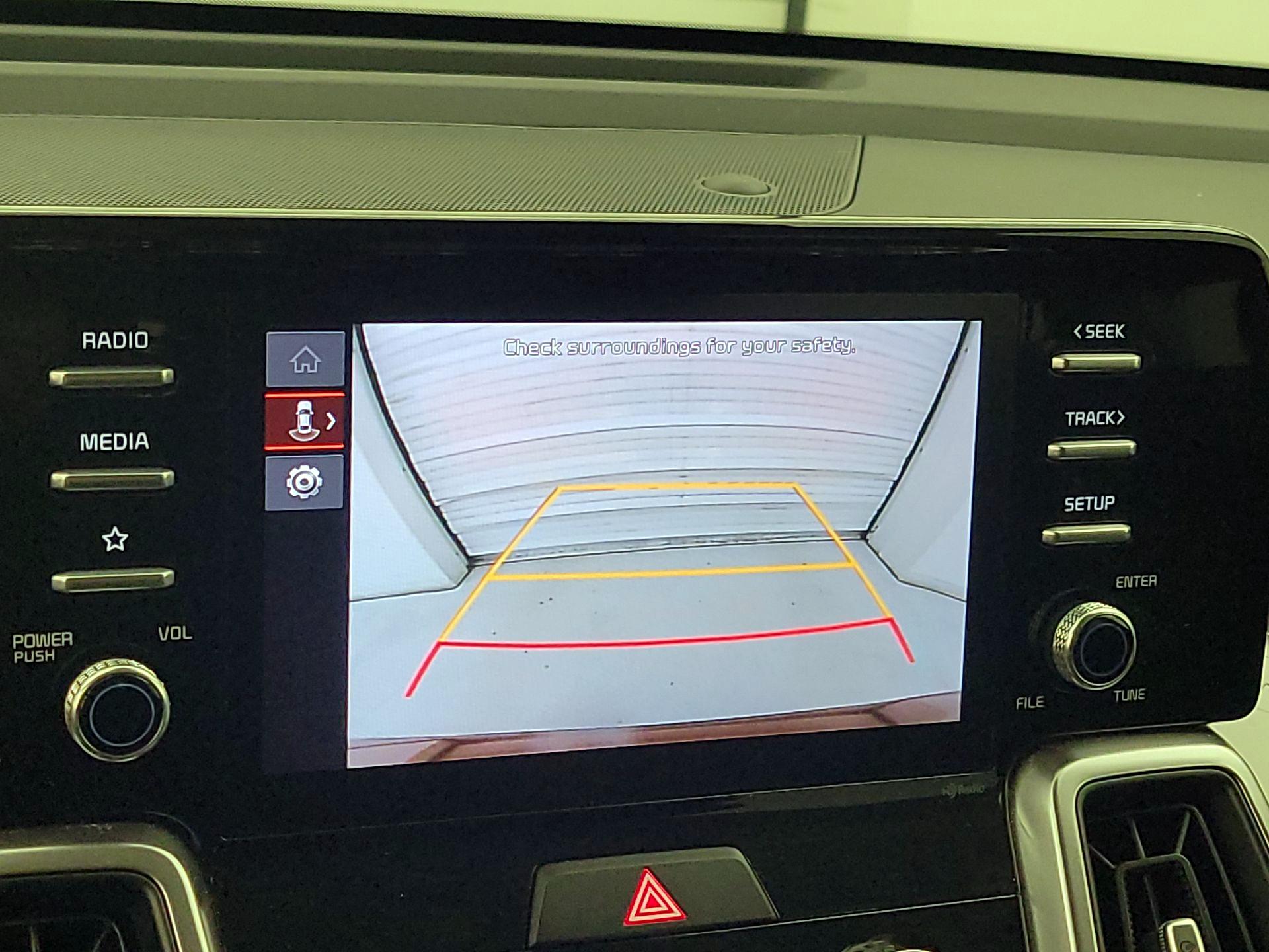 Thumbnail: 2023 Kia Sorento - 14