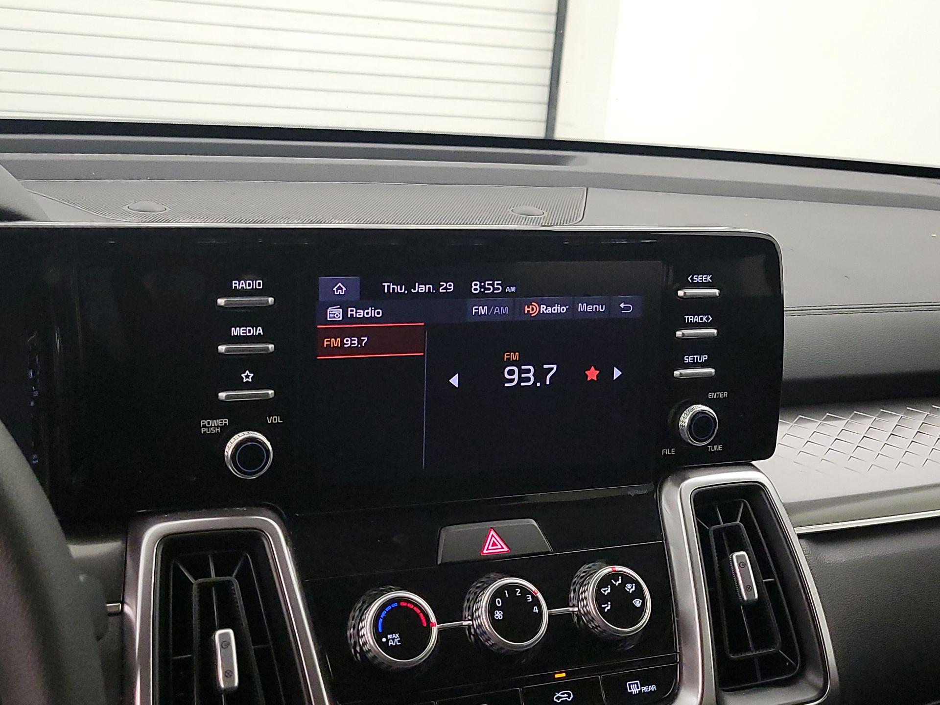 Thumbnail: 2023 Kia Sorento - 15