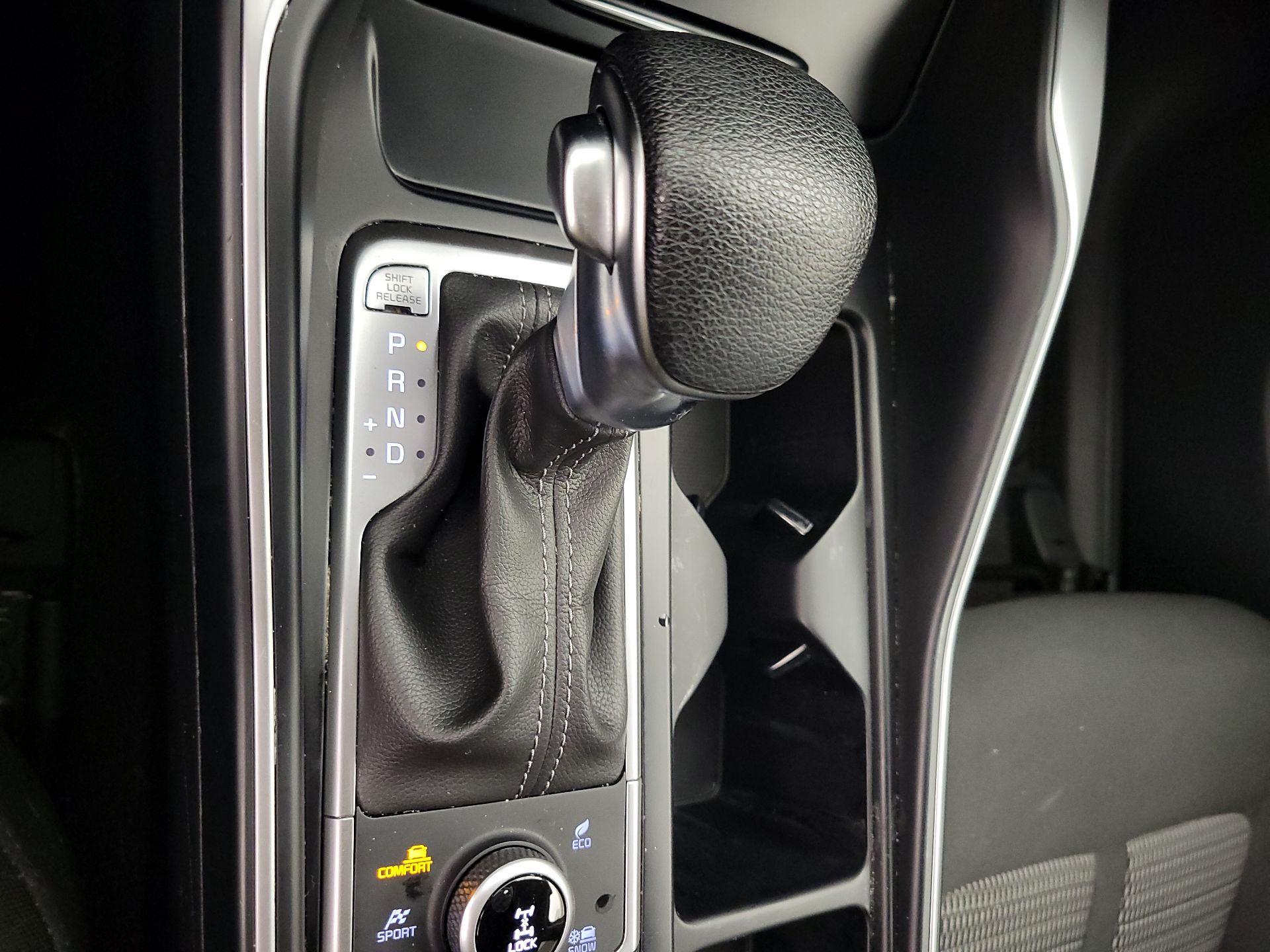 Thumbnail: 2023 Kia Sorento - 17