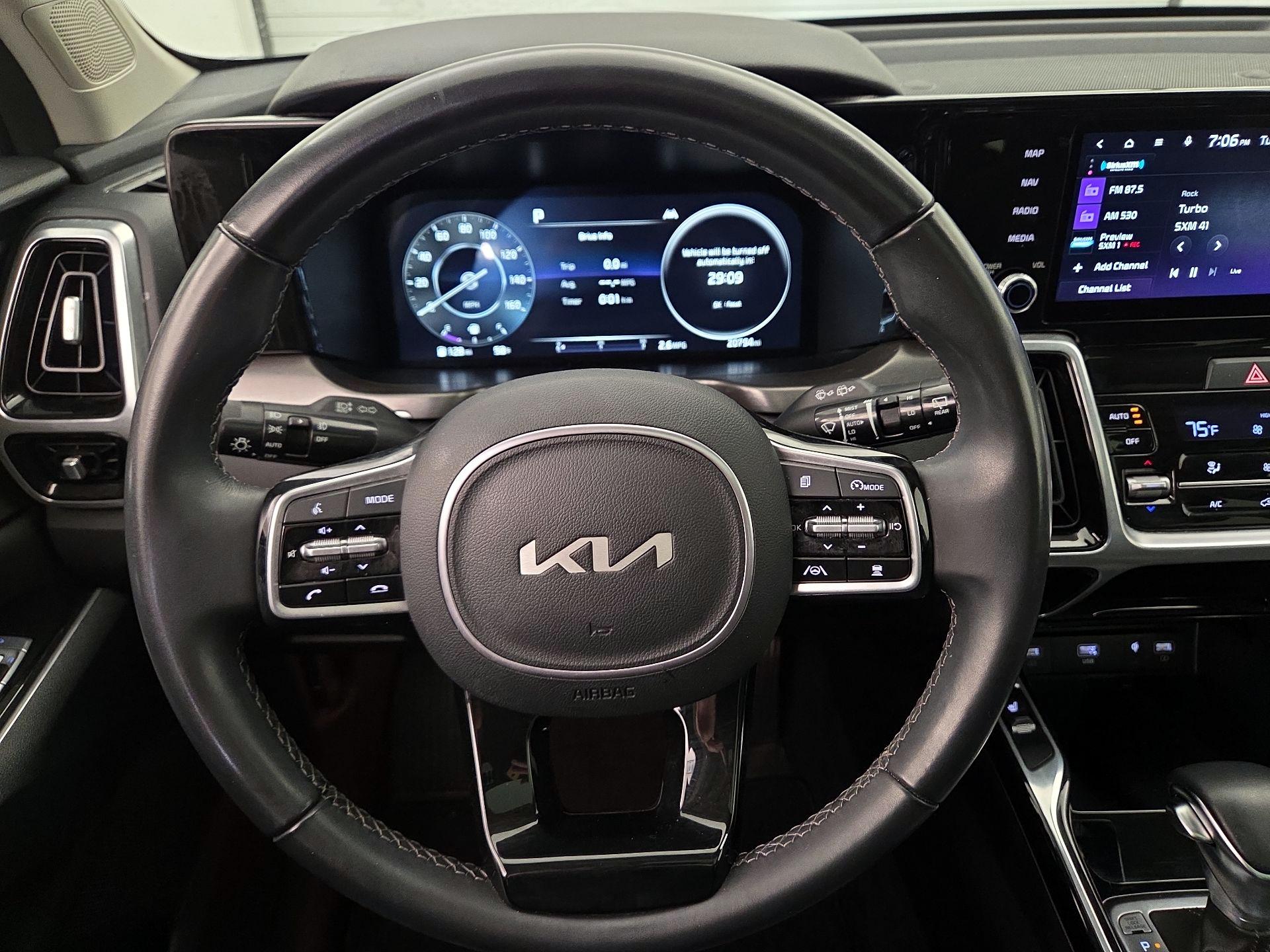 Thumbnail: 2023 Kia Sorento - 10