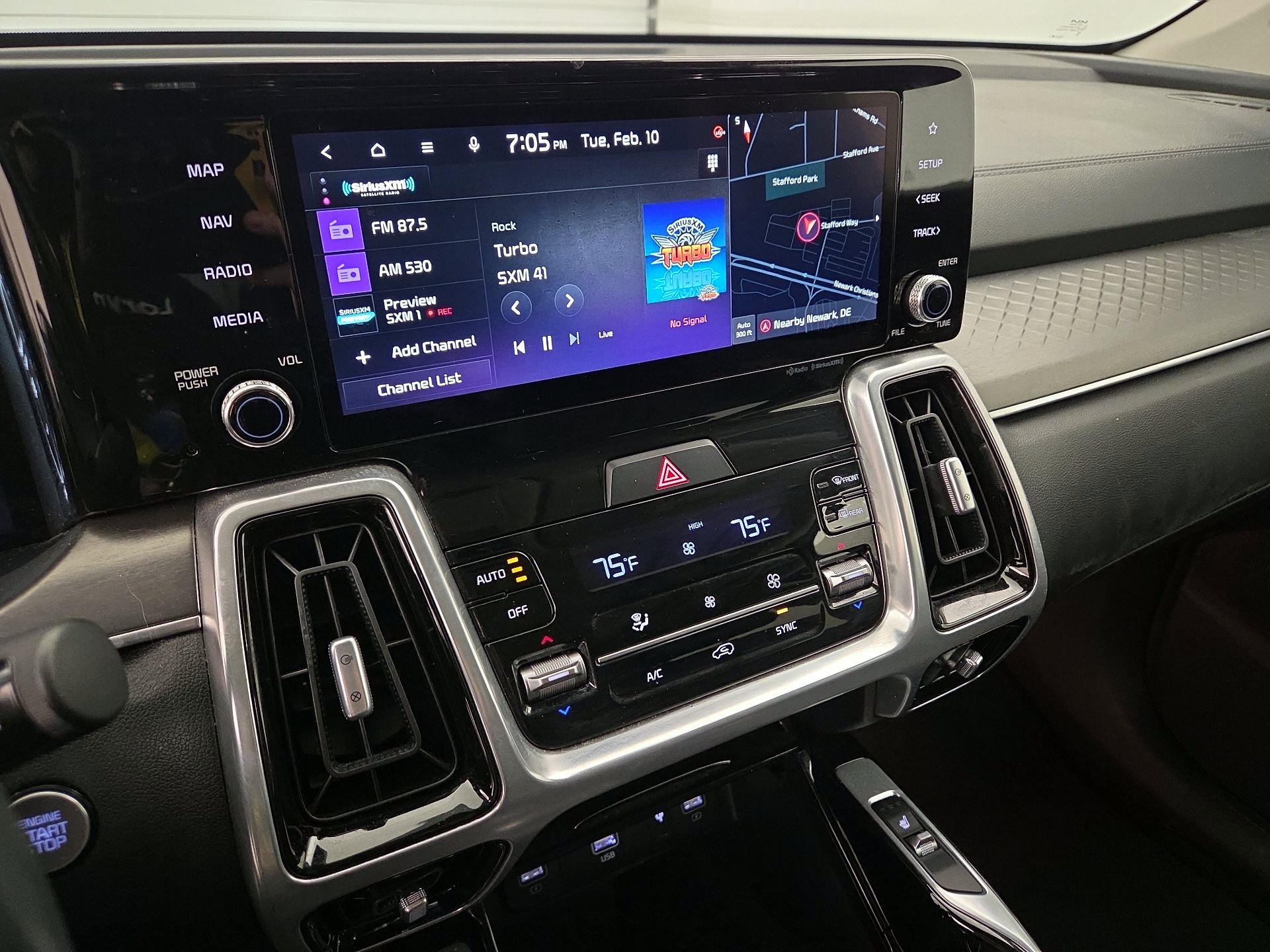 Thumbnail: 2023 Kia Sorento - 15