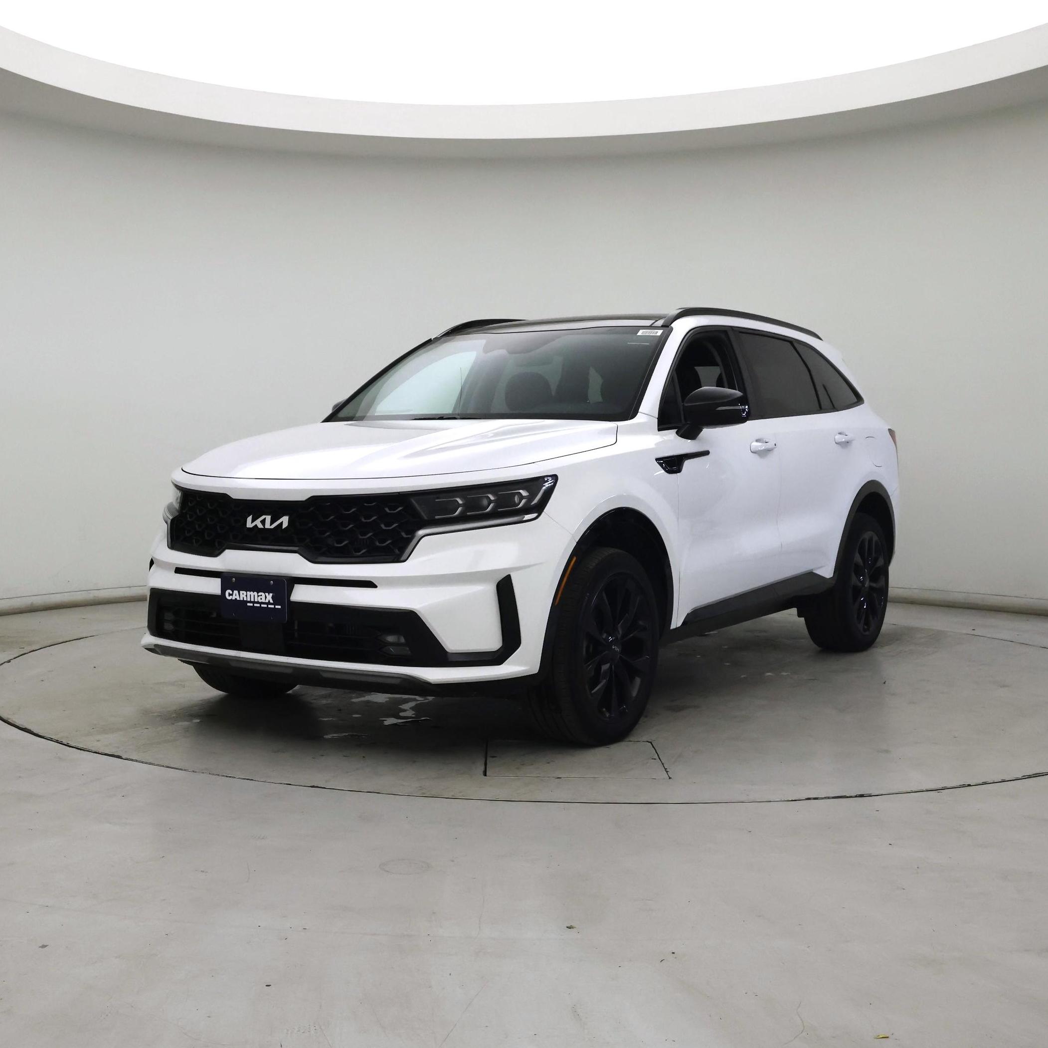 Thumbnail: 2023 Kia Sorento - 4