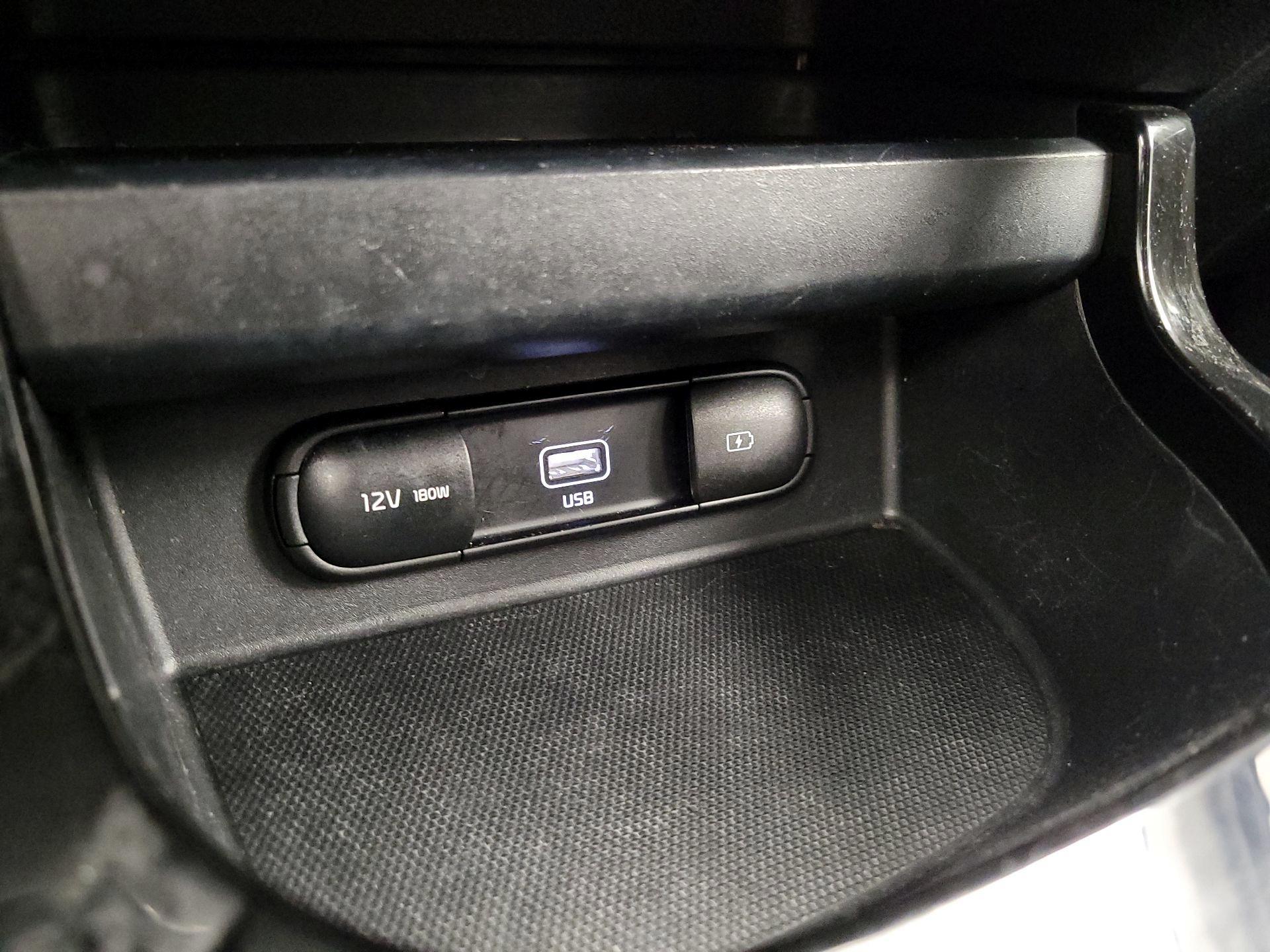 Thumbnail: 2023 Kia Seltos - 18