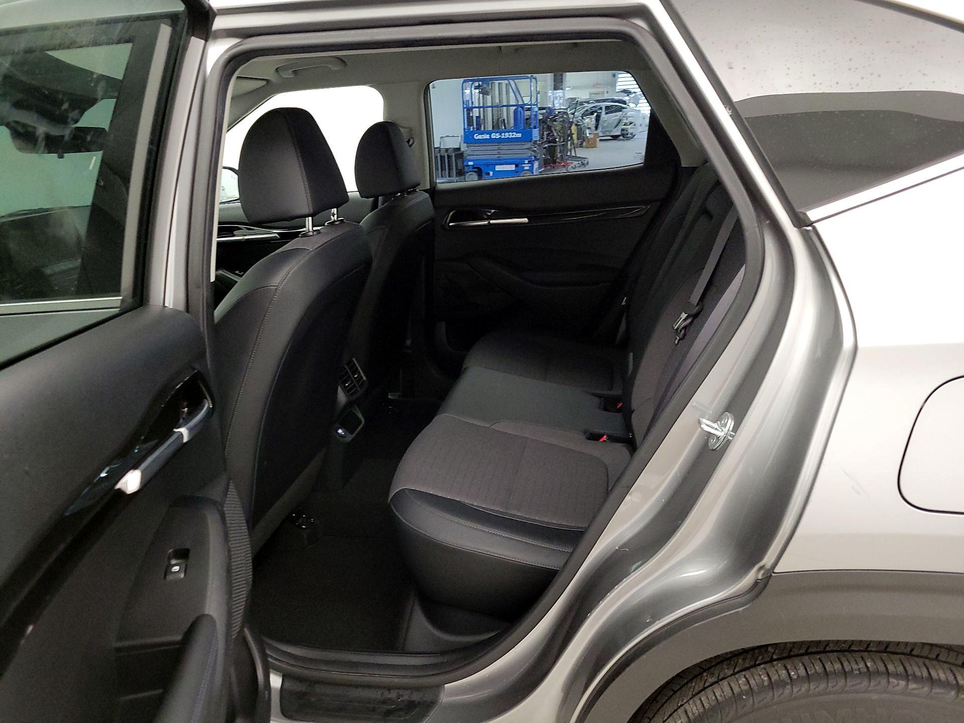 Thumbnail: 2023 Kia Seltos - 19