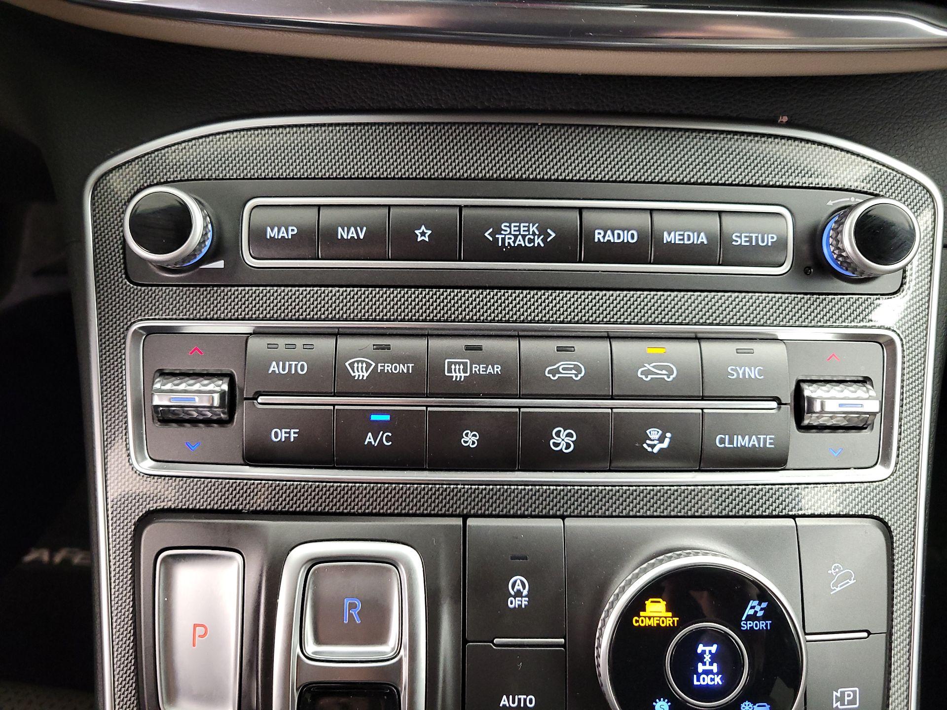 Thumbnail: 2023 Hyundai Santa Fe - 17