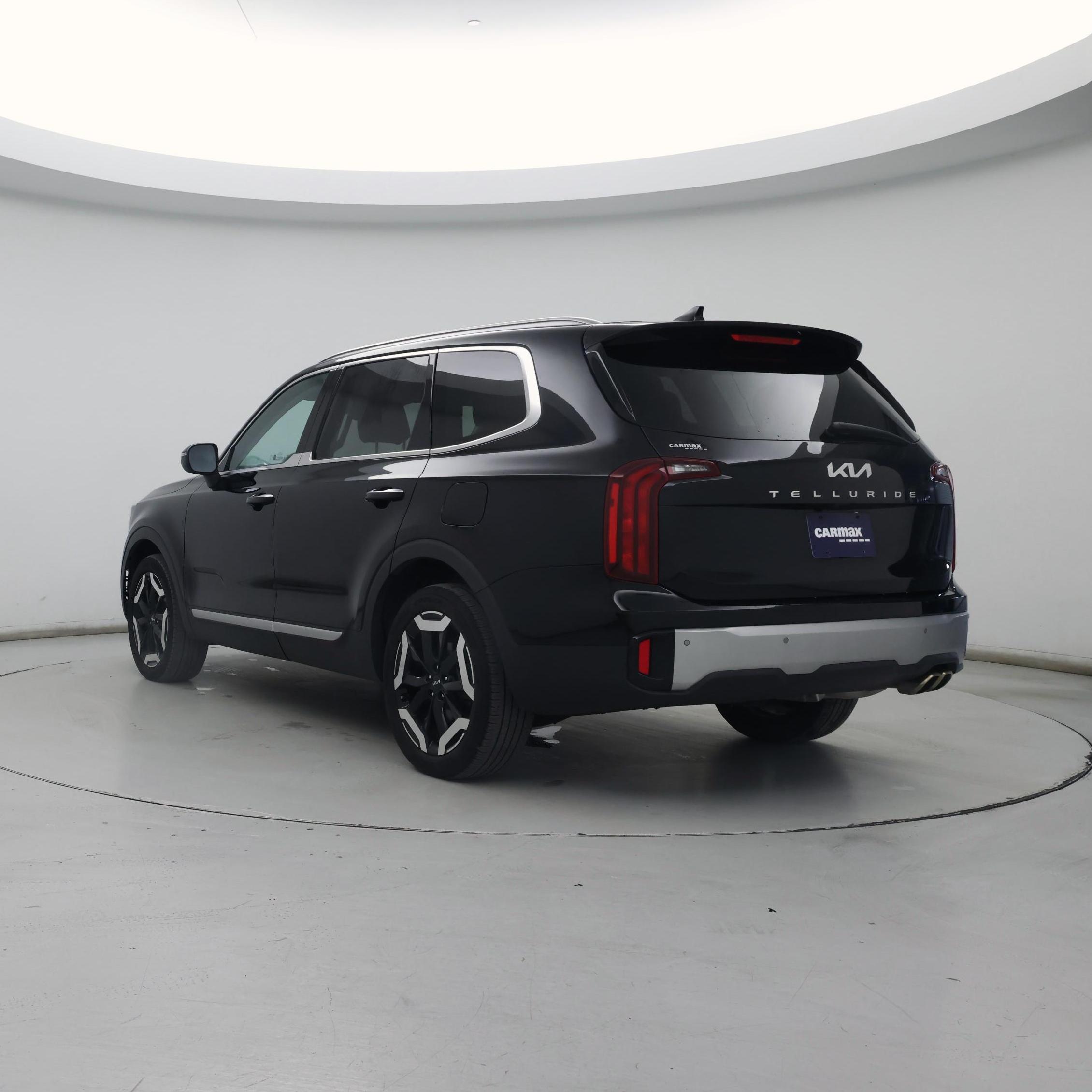 Thumbnail: 2023 Hyundai Santa Fe - 2