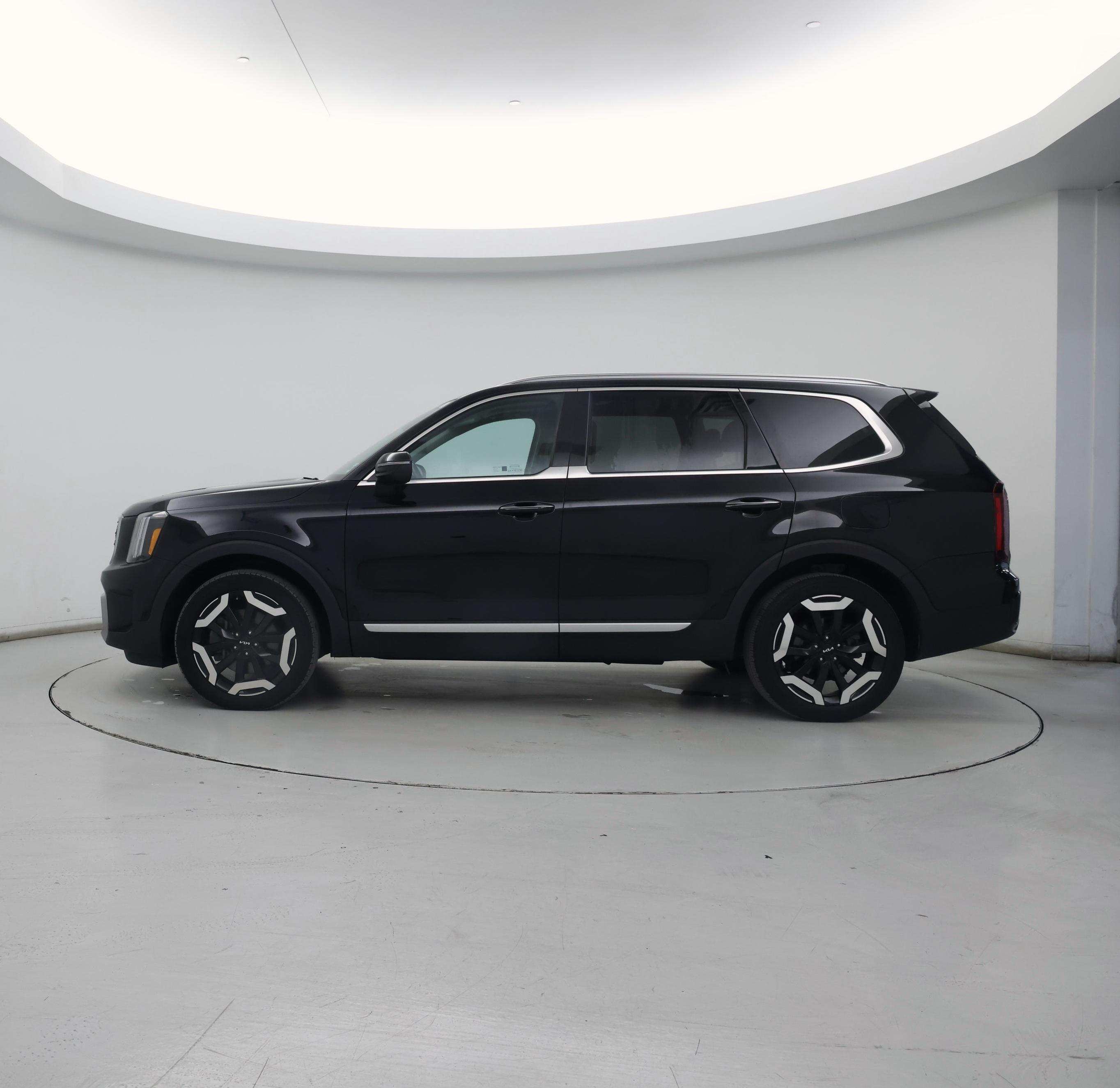 Thumbnail: 2023 Hyundai Santa Fe - 3