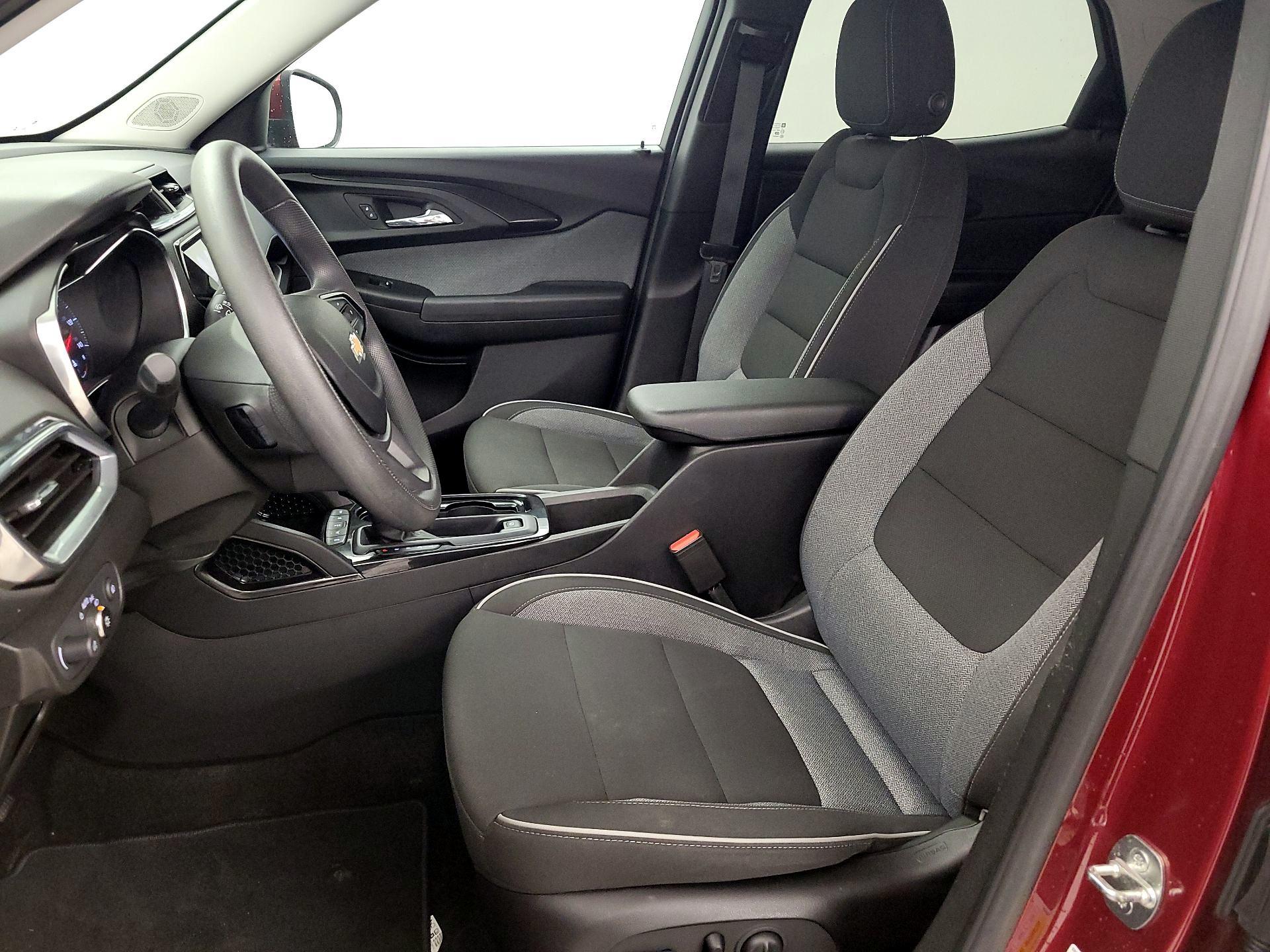 Thumbnail: 2023 Chevrolet TrailBlazer - 11