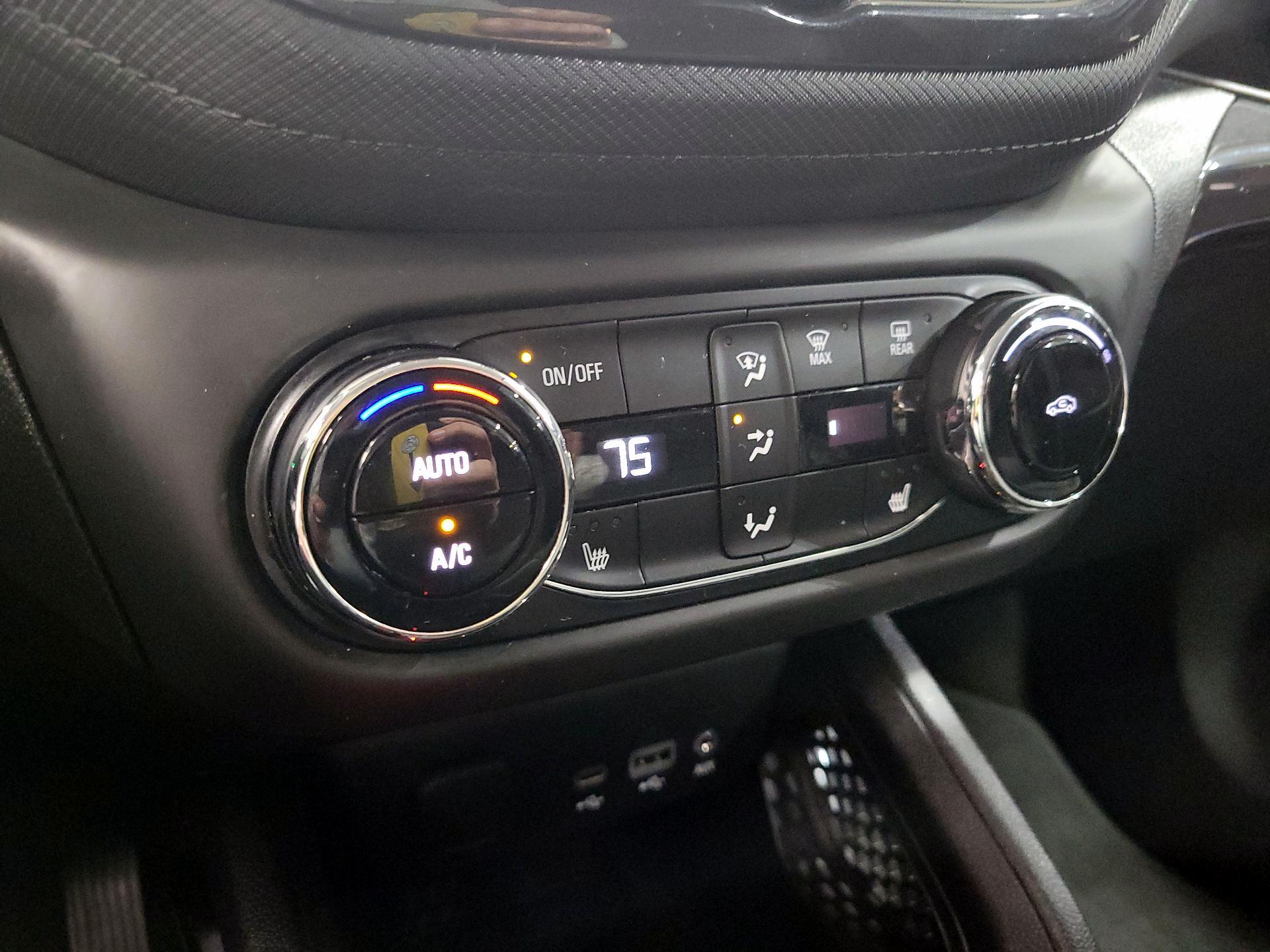 Thumbnail: 2023 Chevrolet TrailBlazer - 17