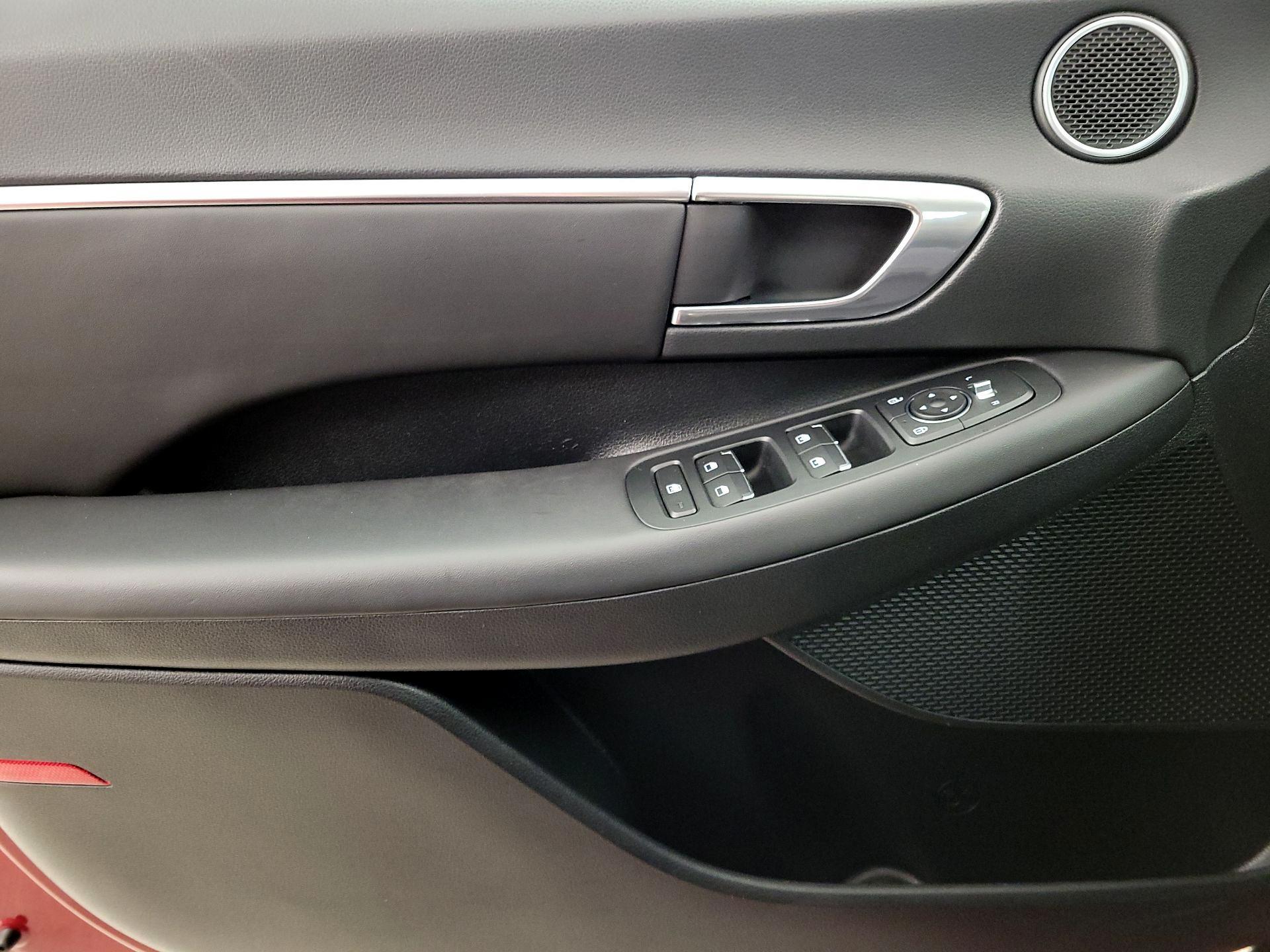 Thumbnail: 2023 Hyundai Sonata - 12