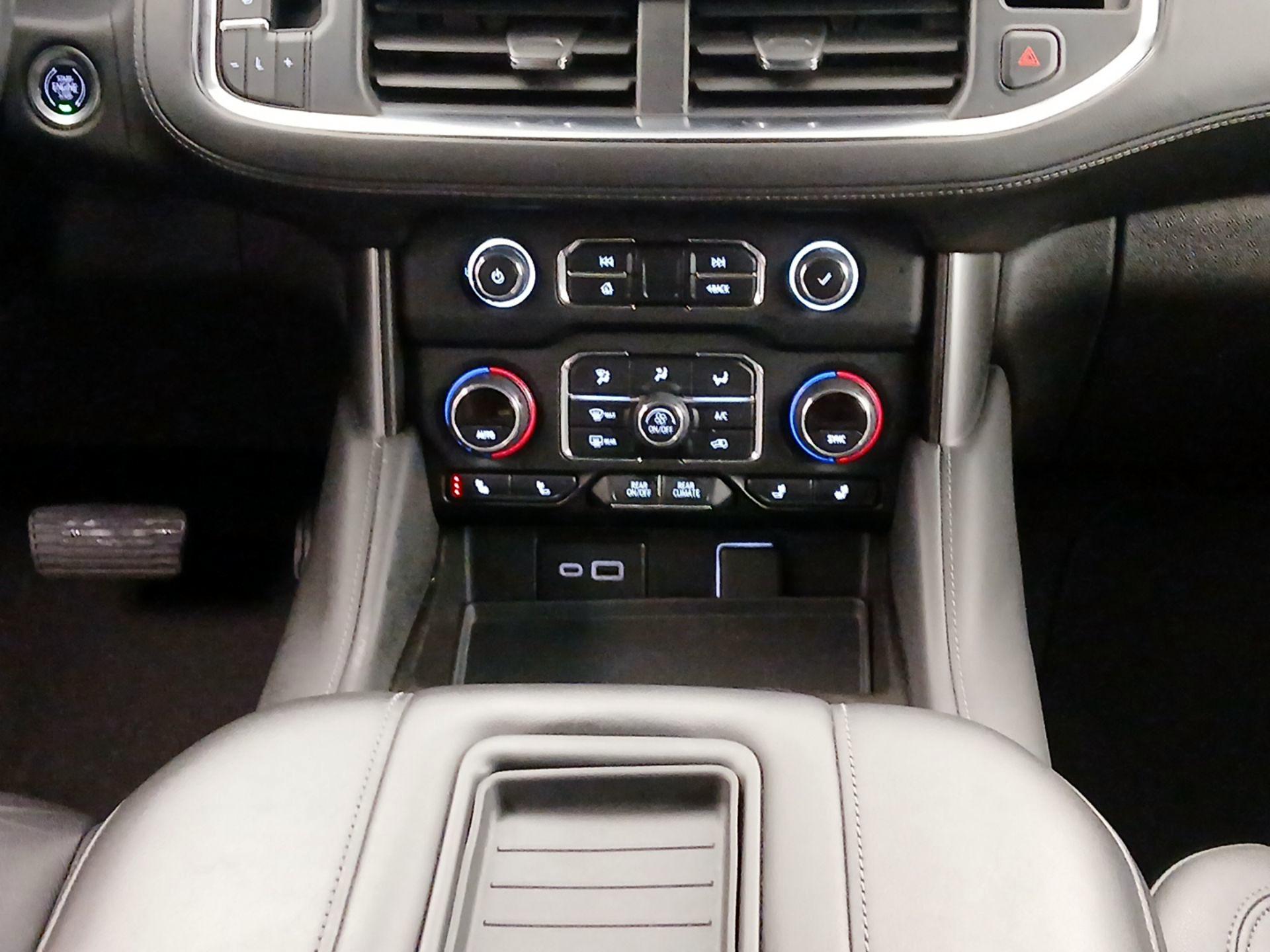 Thumbnail: 2024 Chevrolet Tahoe - 18