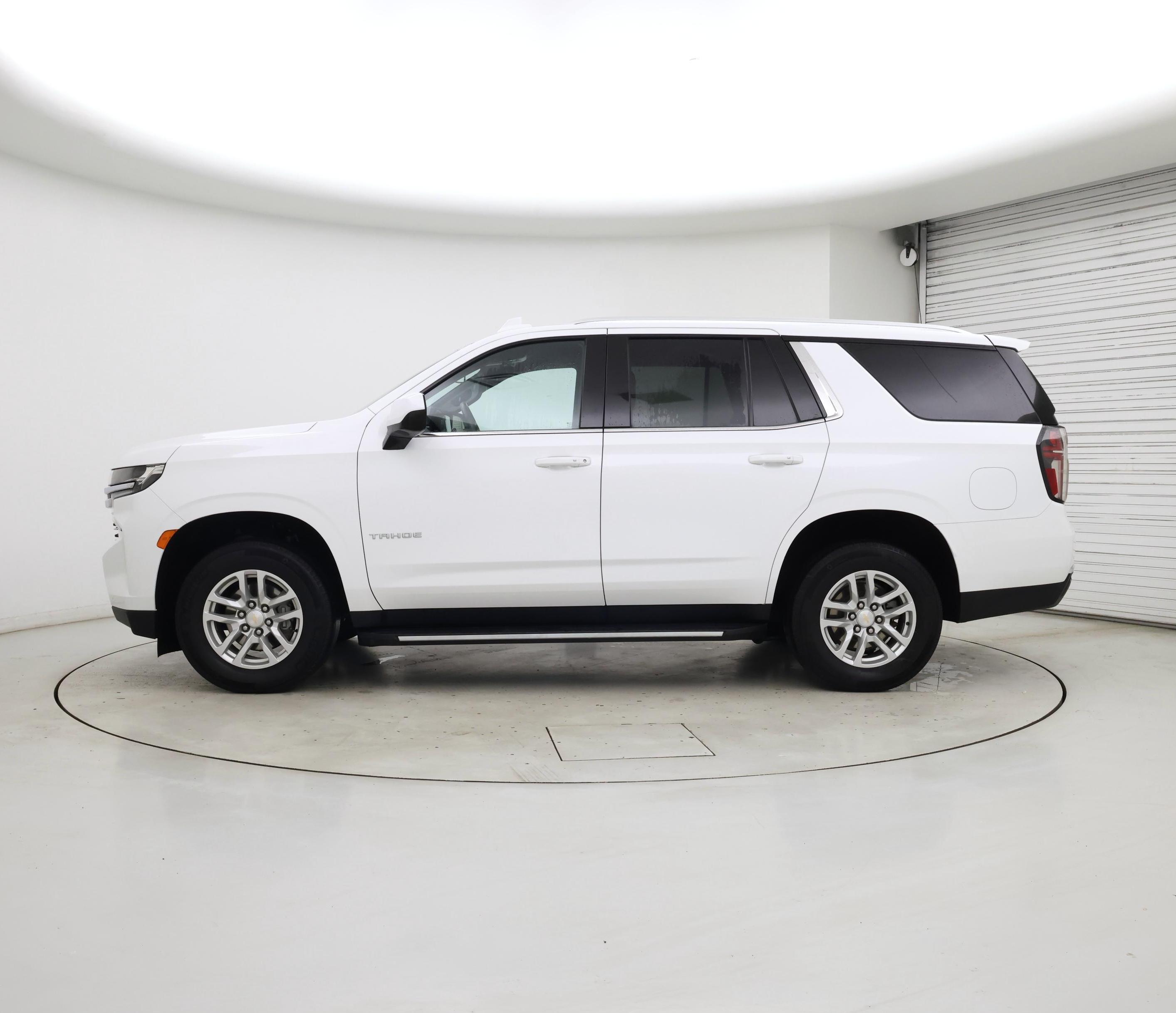 Thumbnail: 2024 Chevrolet Tahoe - 3